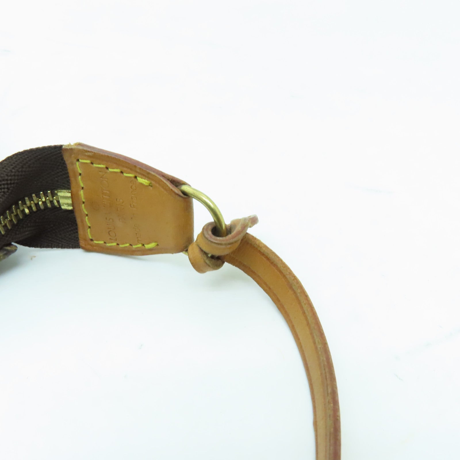 LOUIS VUITTON Monogram Pochette Accessories金扣手提包啡色