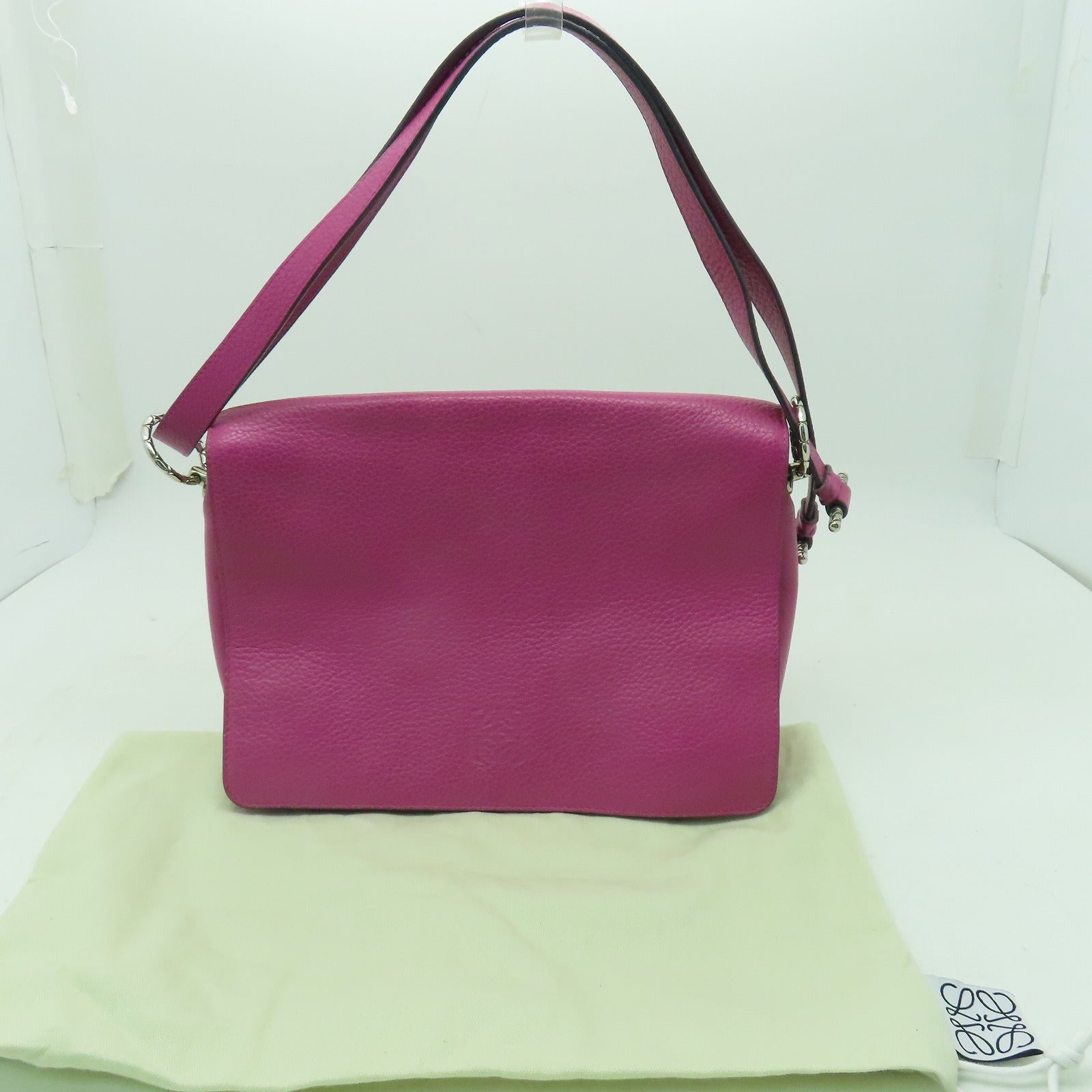 LOEWE 【激減優惠】牛皮皮革Shoulder Bag銀扣肩背袋紫紅色