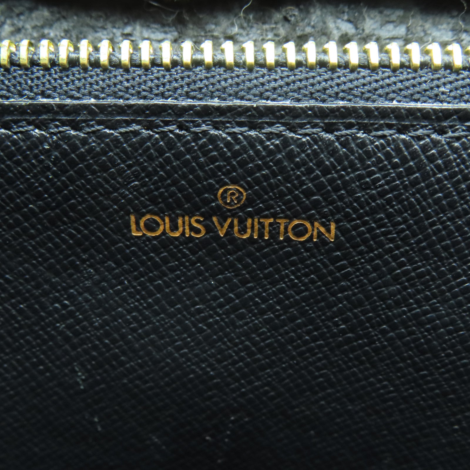 LOUIS VUITTON Epi Pochette Sellier Dragonne Pouch金扣手拿包黑色