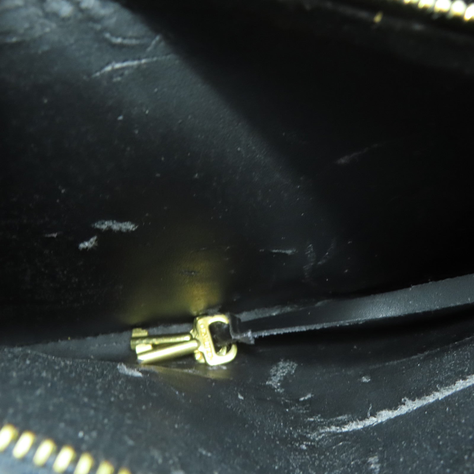LOUIS VUITTON Epi Pochette Sellier Dragonne Pouch金扣手拿包黑色