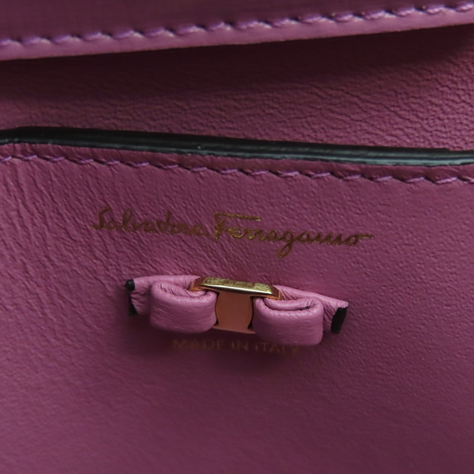 Salvatore Ferragamo 牛皮皮革Chain Shoulder Bag金扣手挽肩背兩用袋暗粉紅色