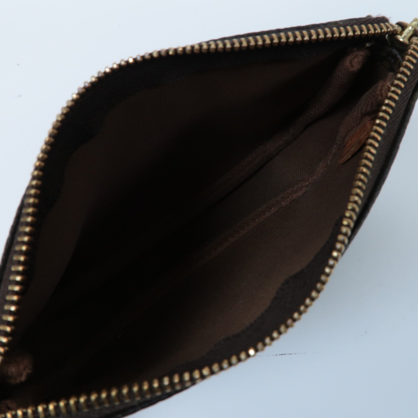 LOUIS VUITTON Monogram Mini Pochette Accessoires金扣手挽袋啡色
