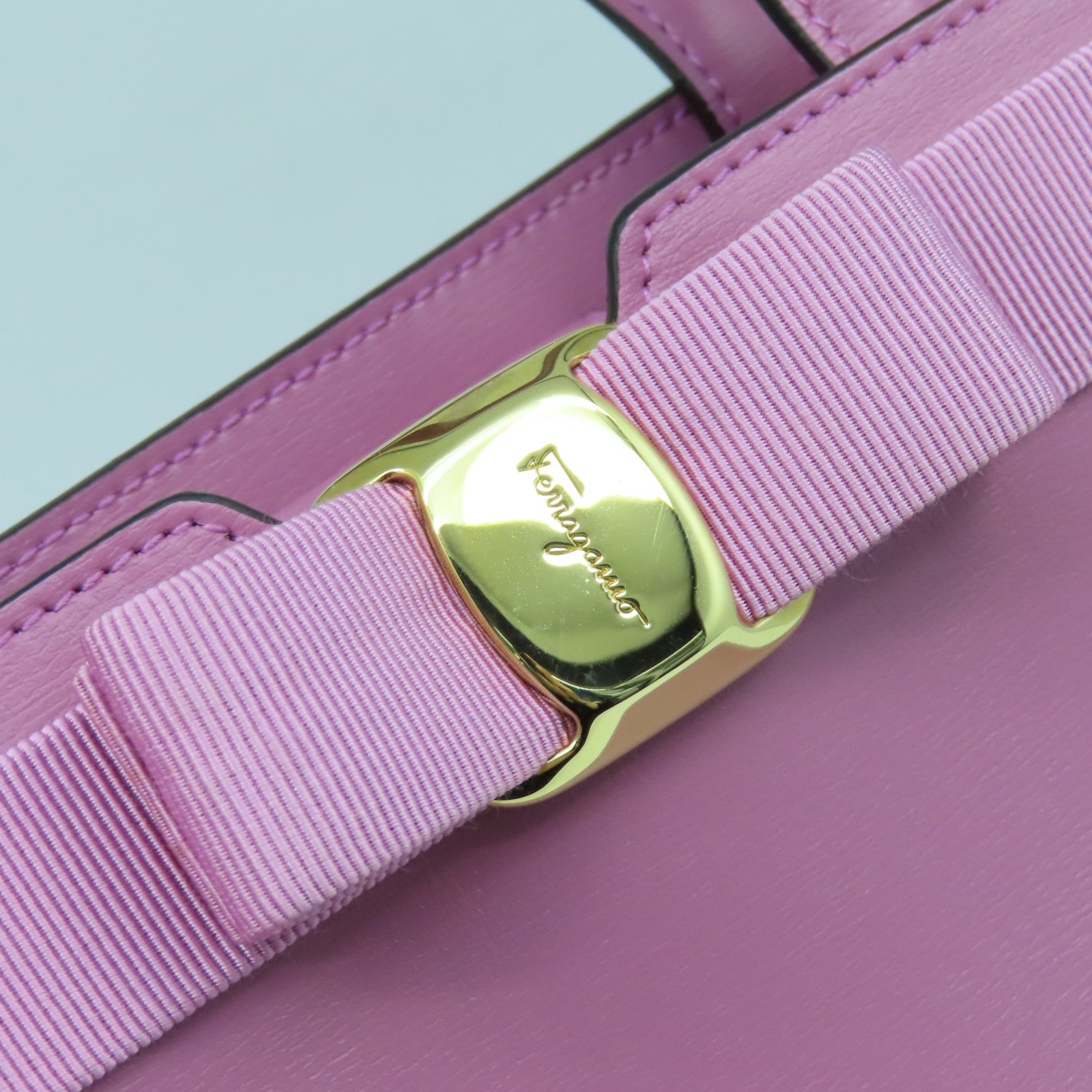 Salvatore Ferragamo 牛皮皮革Chain Shoulder Bag金扣手挽肩背兩用袋暗粉紅色