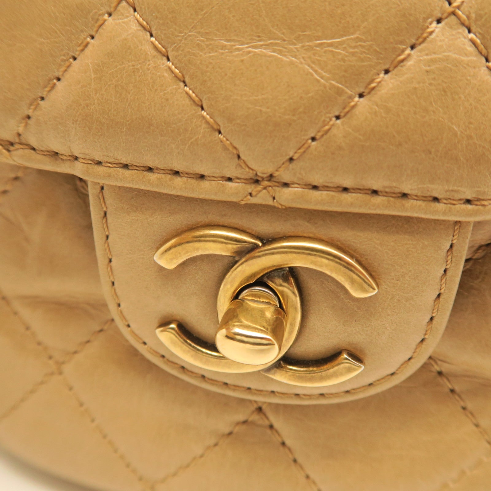 CHANEL rhombic cowhide leather Chain Shoulder silver buckle chain shoulder bag beige