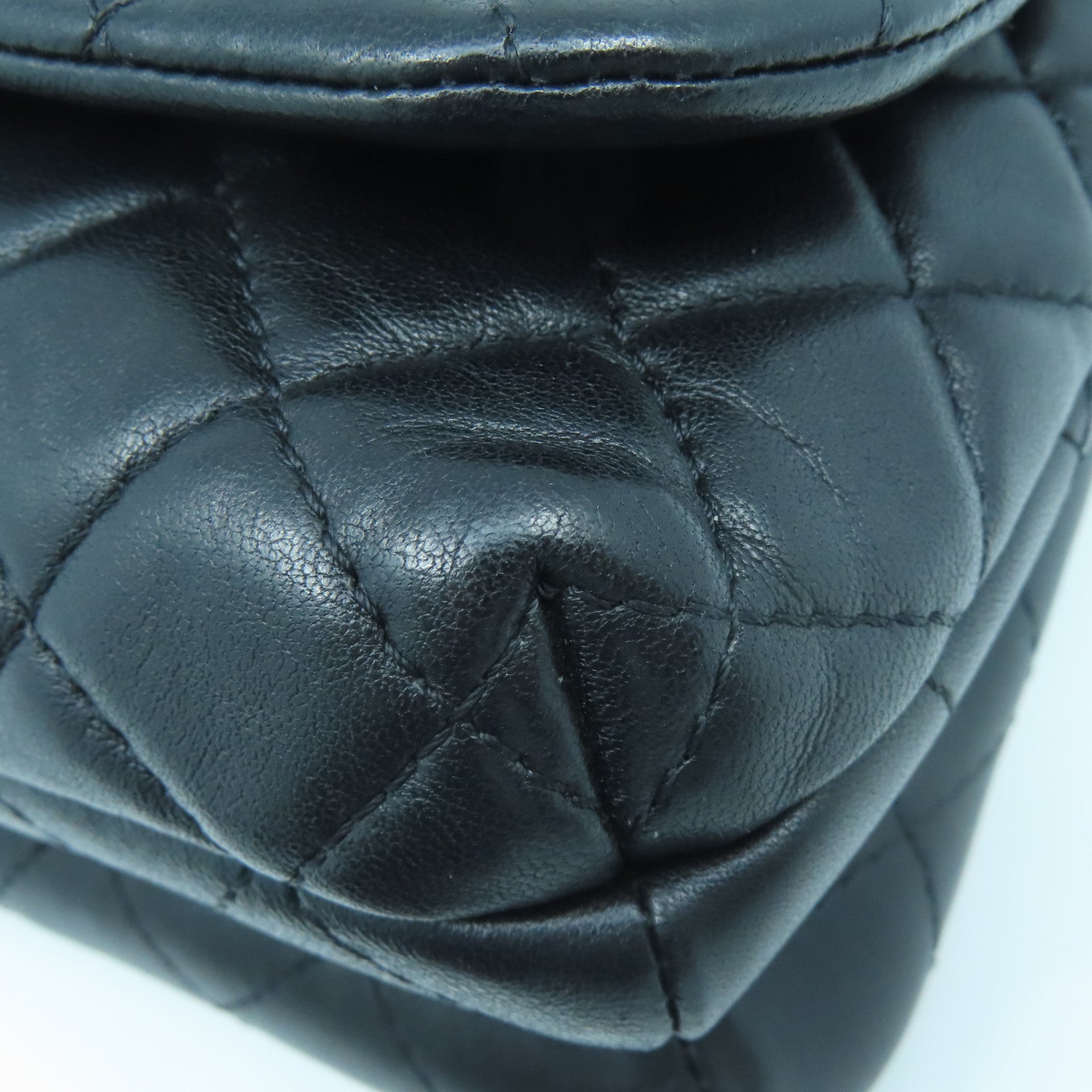 CHANEL Rhombus Sheepskin Leather Chain Shoulder Gold Buckle Handle Shoulder Back Dual-purpose Bag Black