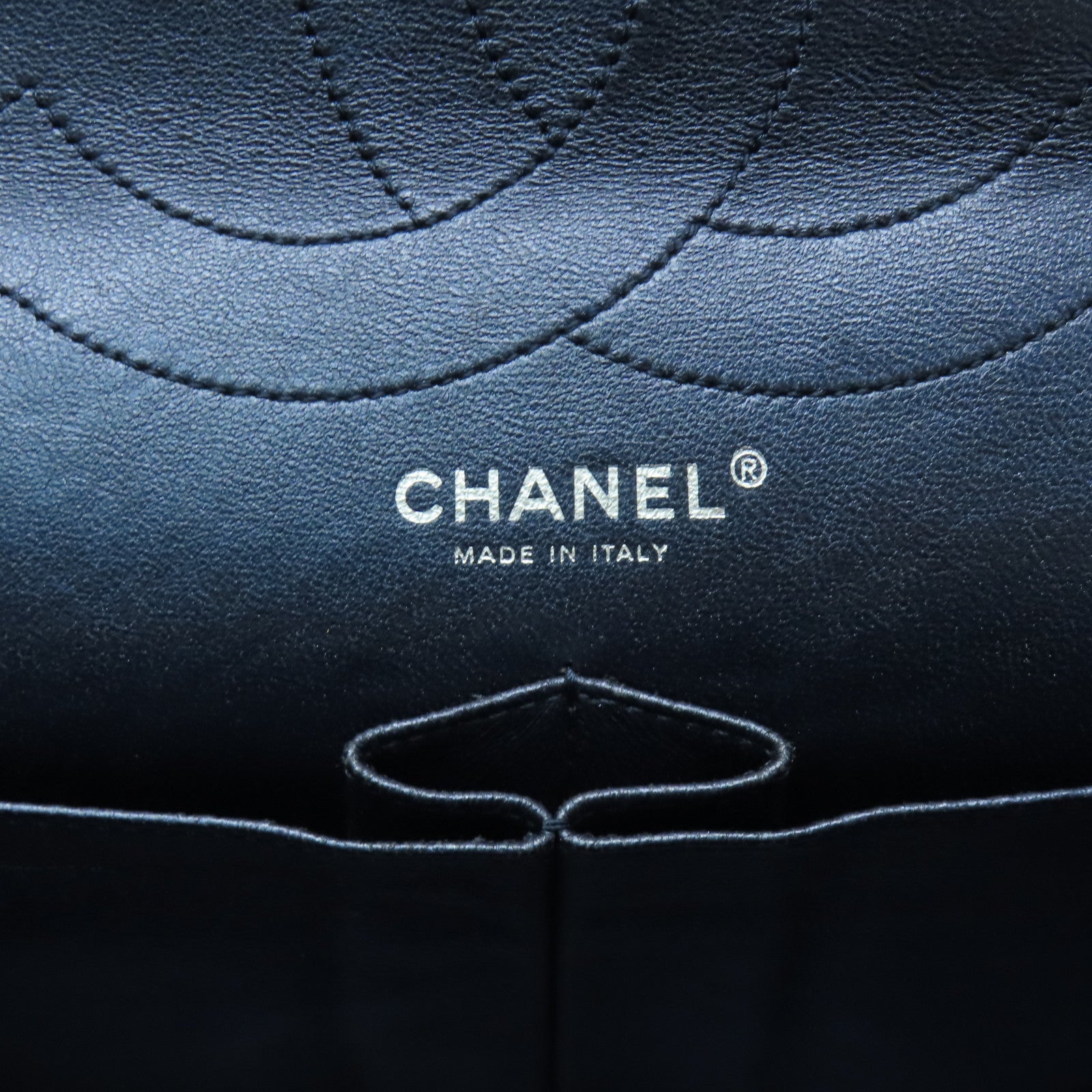 CHANEL 【激減優惠】菱格牛皮皮革2.55 Maxi手挽肩背兩用袋深藍色