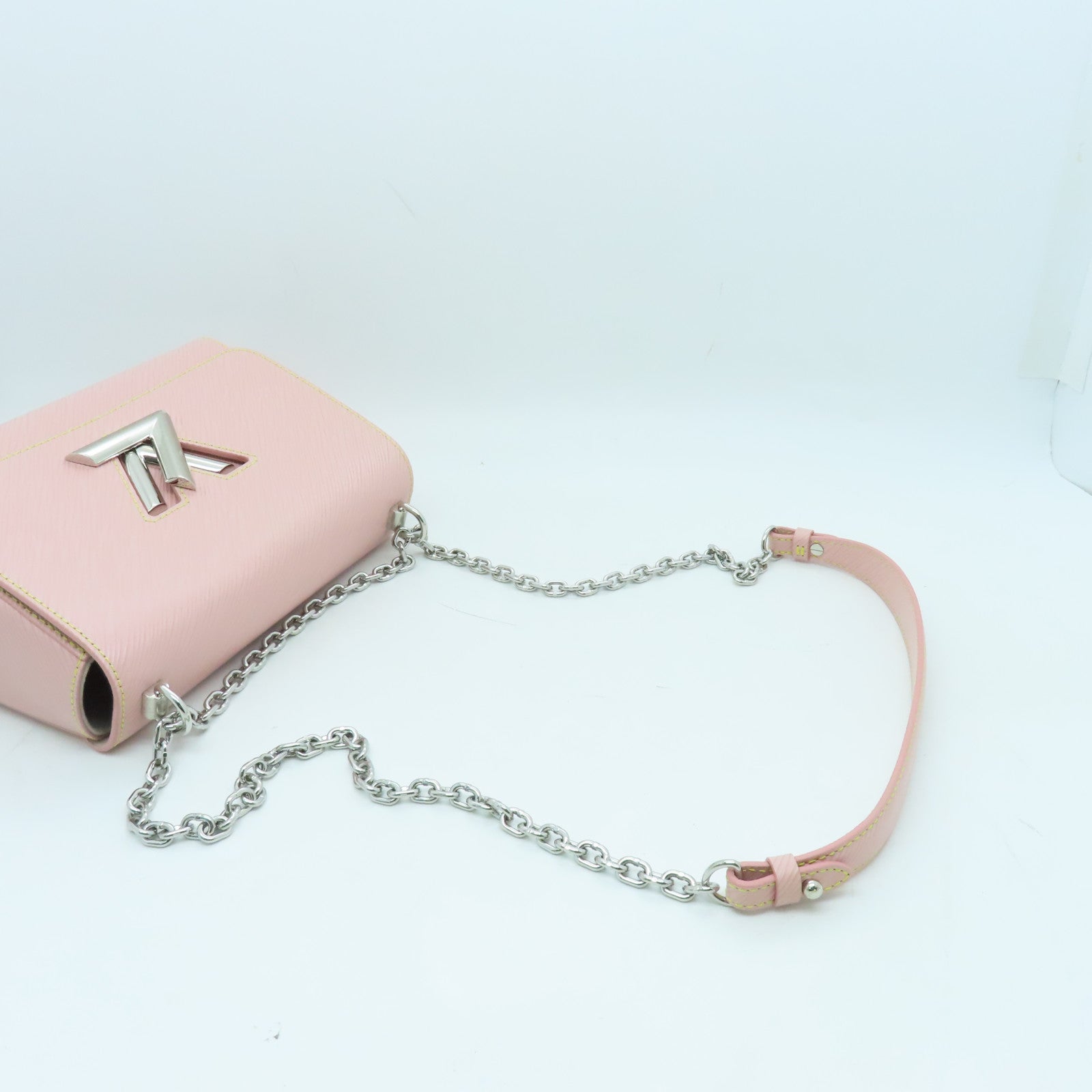 LOUIS VUITTON Epi Twist MM銀扣鏈帶肩背袋粉紅色