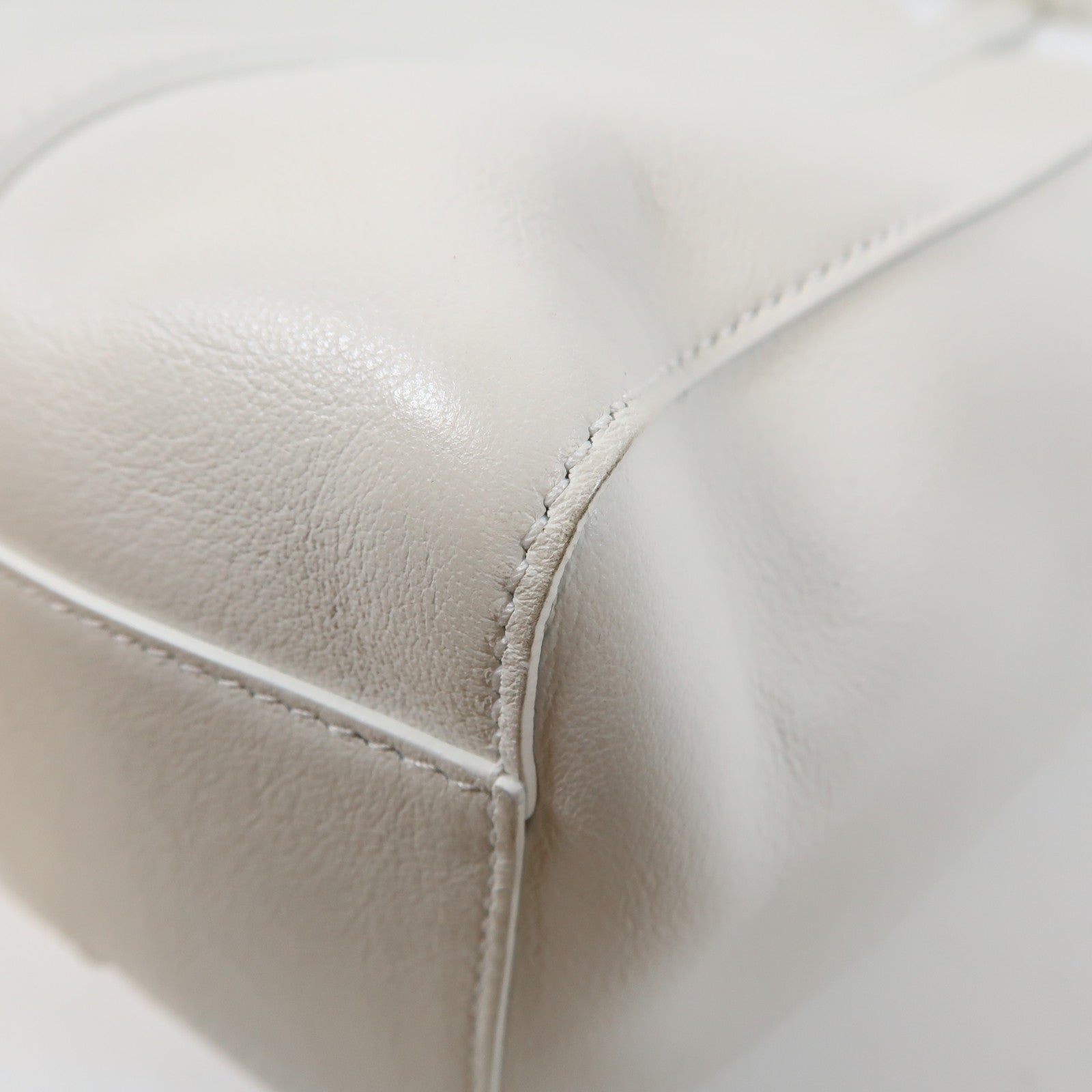 BALENCIAGA 牛皮皮革Tote Bag銀扣手挽肩背兩用袋白色