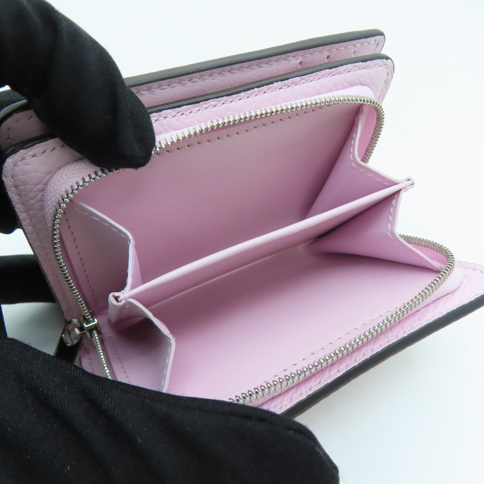 LOUIS VUITTON [Sharp Discount] Mahina Wallet Silver Buckle Wallet Pink