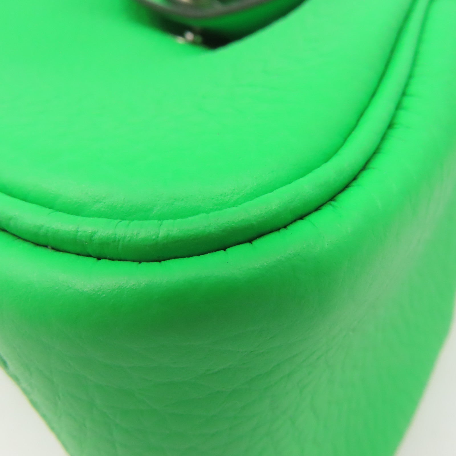 HERMES Clemence皮革Mini Lindy Shoulder Bag銀扣肩背袋Vert Comics/漫畫綠色