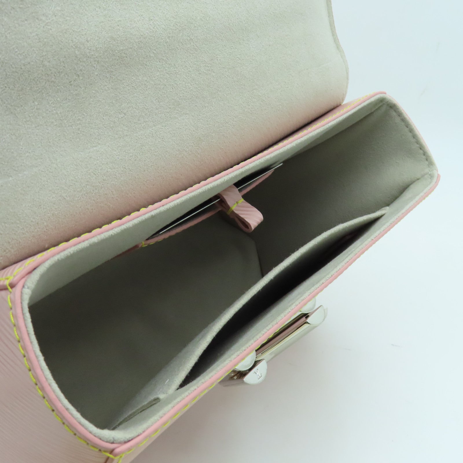 LOUIS VUITTON Epi Twist MM銀扣鏈帶肩背袋粉紅色