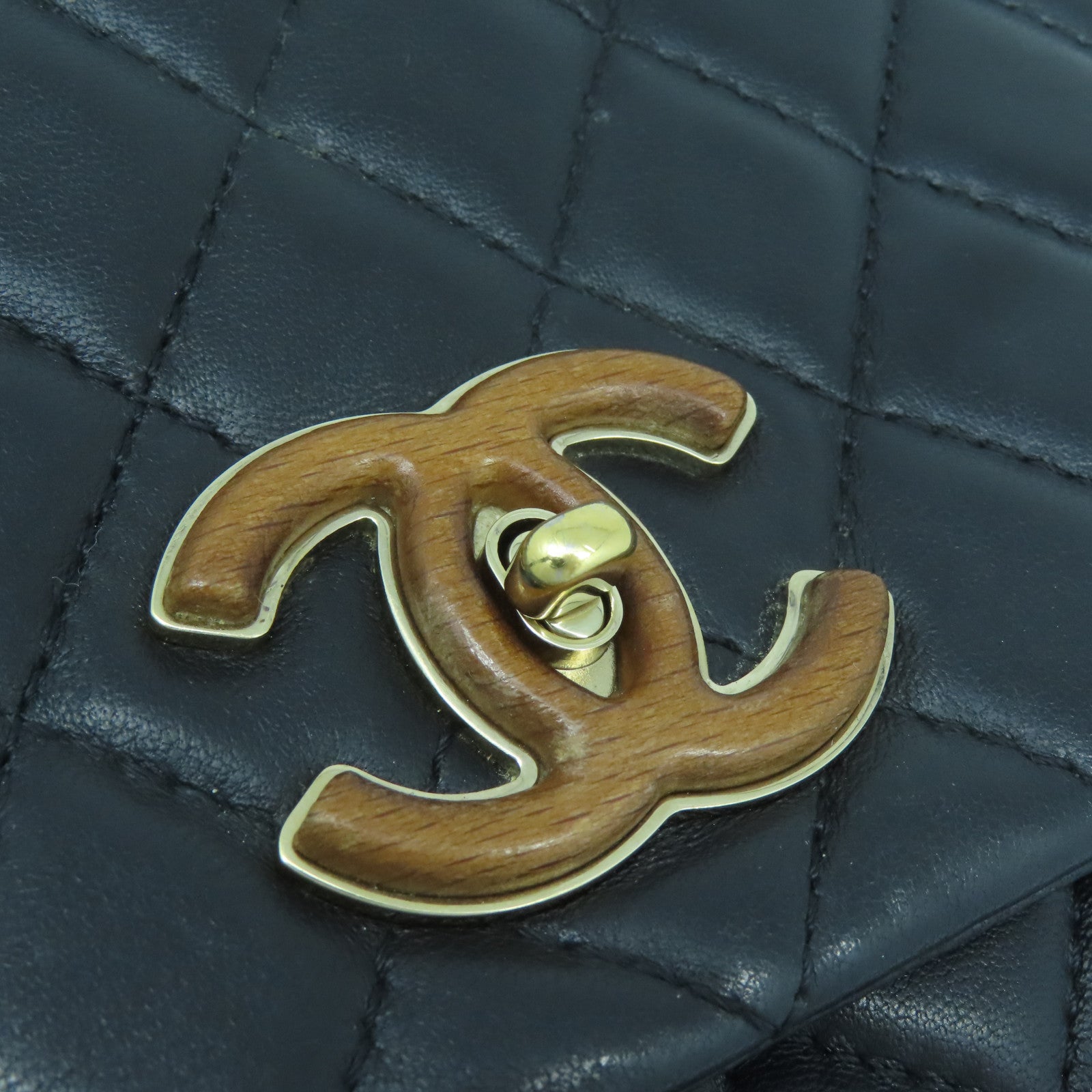 CHANEL Rhombus Sheepskin Leather Chain Shoulder Gold Buckle Handle Shoulder Back Dual-purpose Bag Black