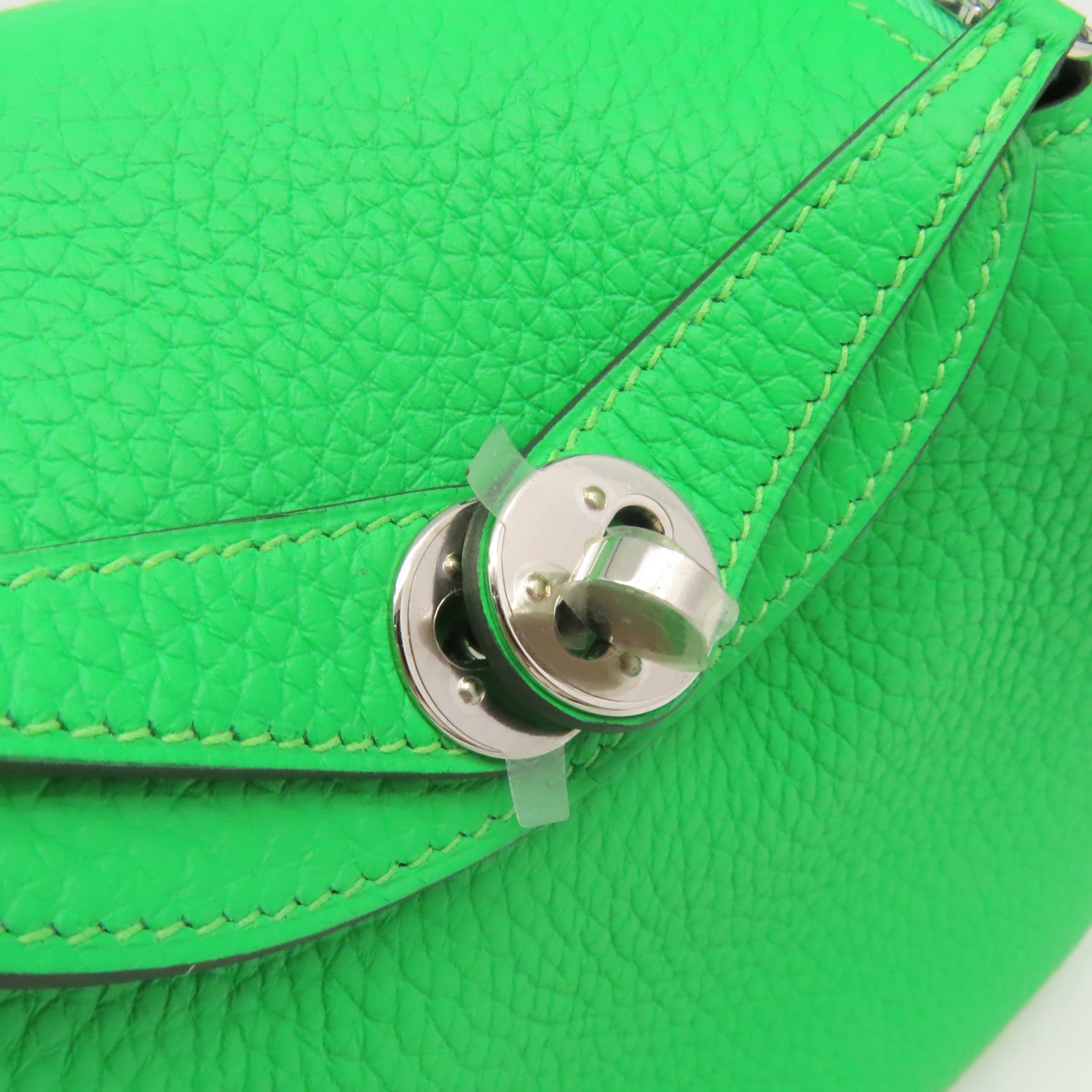 HERMES Clemence皮革Mini Lindy Shoulder Bag銀扣肩背袋Vert Comics/漫畫綠色