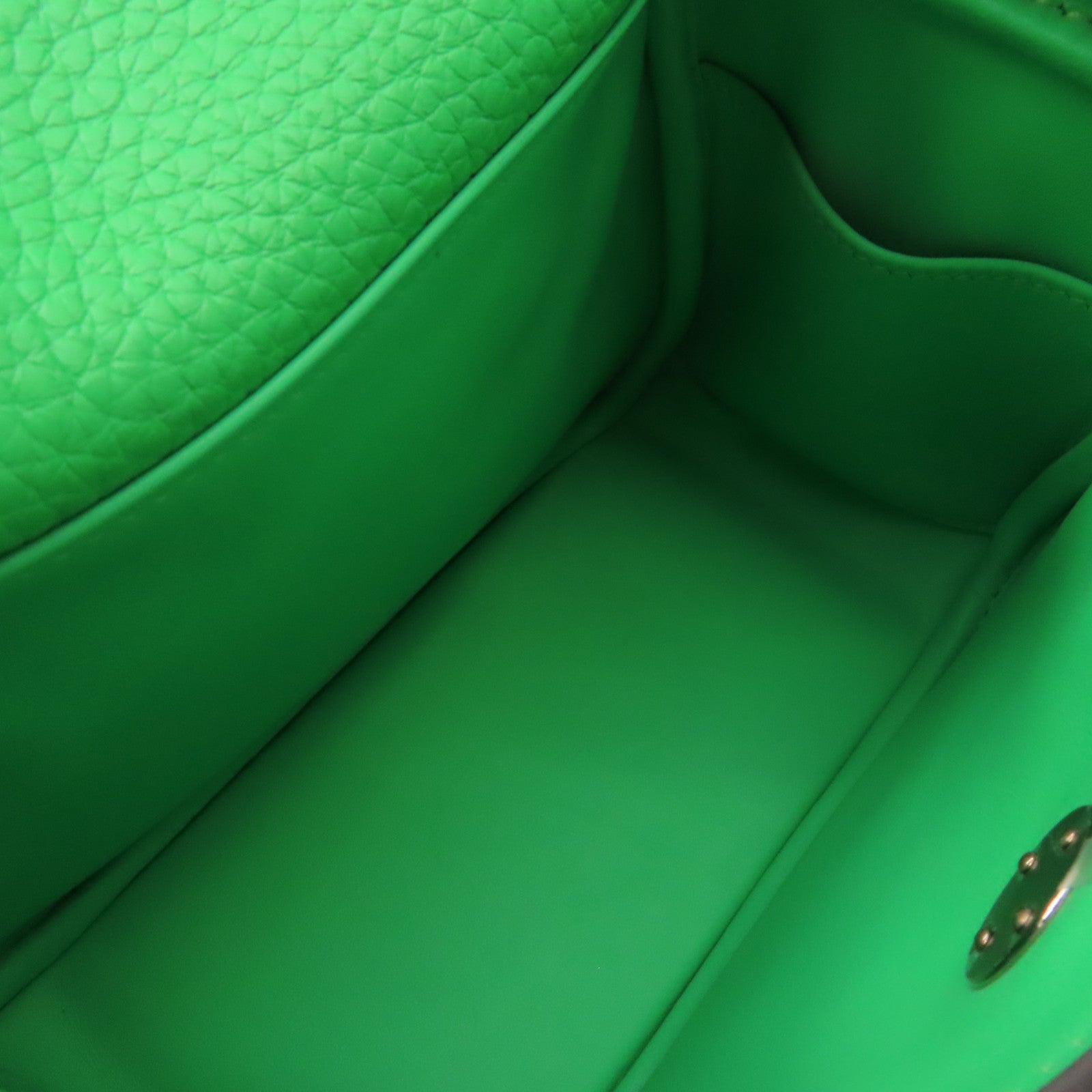 HERMES Clemence皮革Mini Lindy Shoulder Bag銀扣肩背袋Vert Comics/漫畫綠色