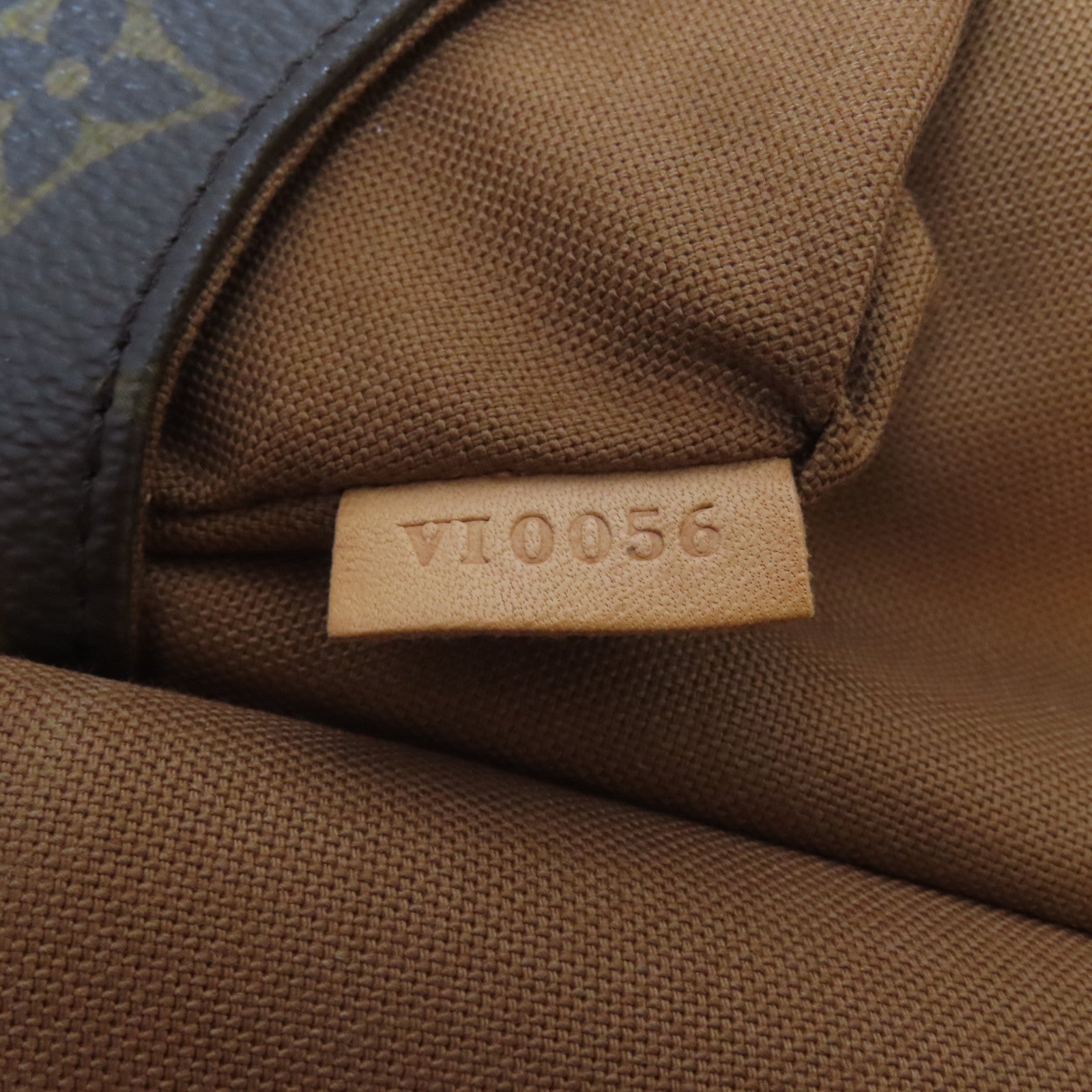 LOUIS VUITTON Monogram Tulum PM金扣肩背袋啡色