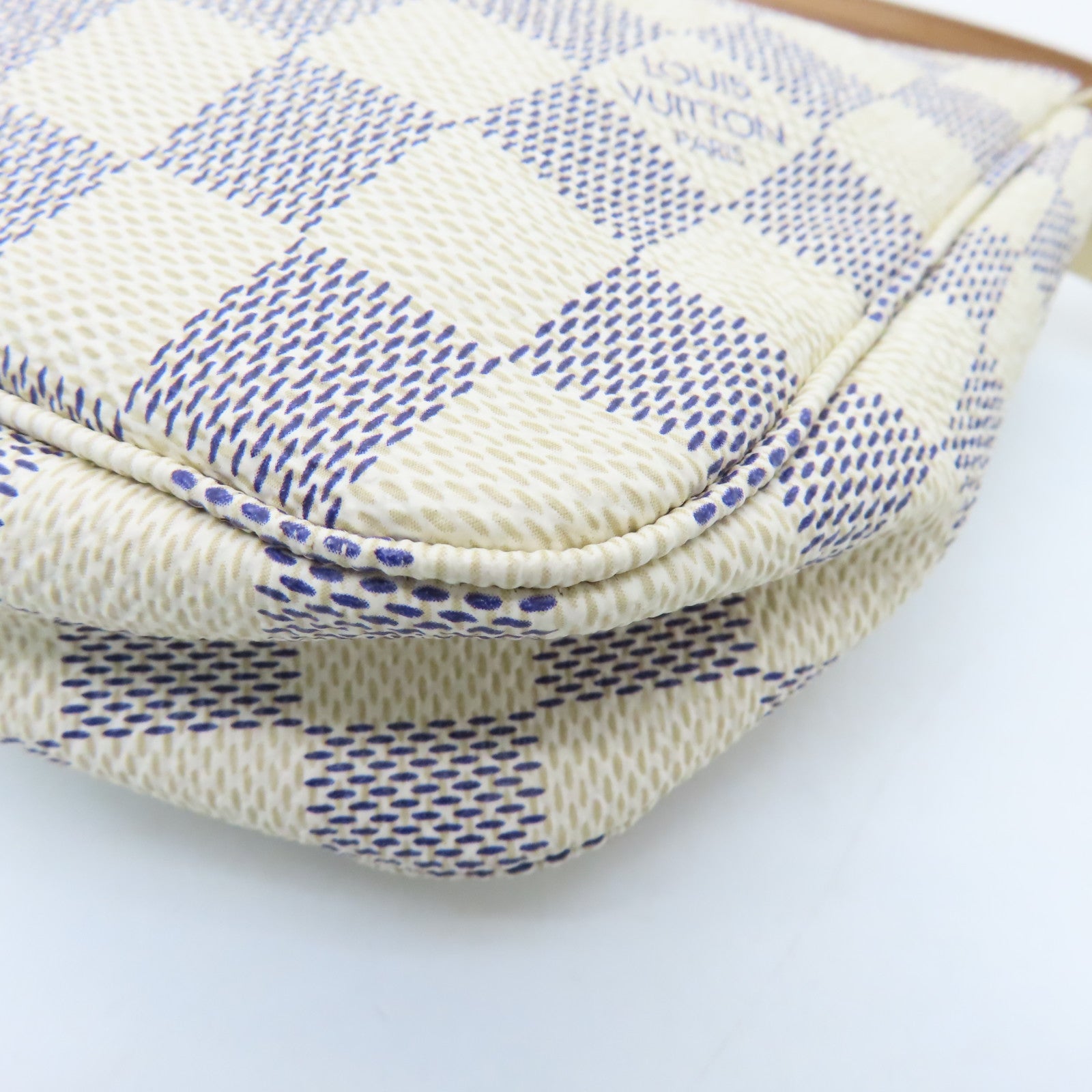 LOUIS VUITTON Damier Azur Pochette Accessories Gold Buckle Shoulder Bag White