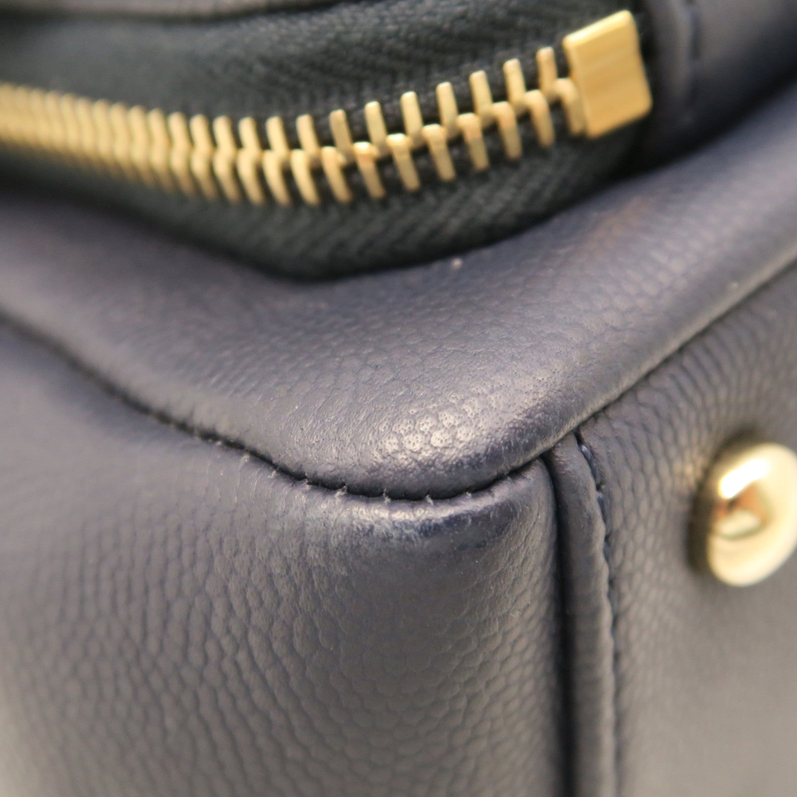 CHANEL rhombic cowhide leather Chain Shoulder gold buckle chain shoulder bag blue