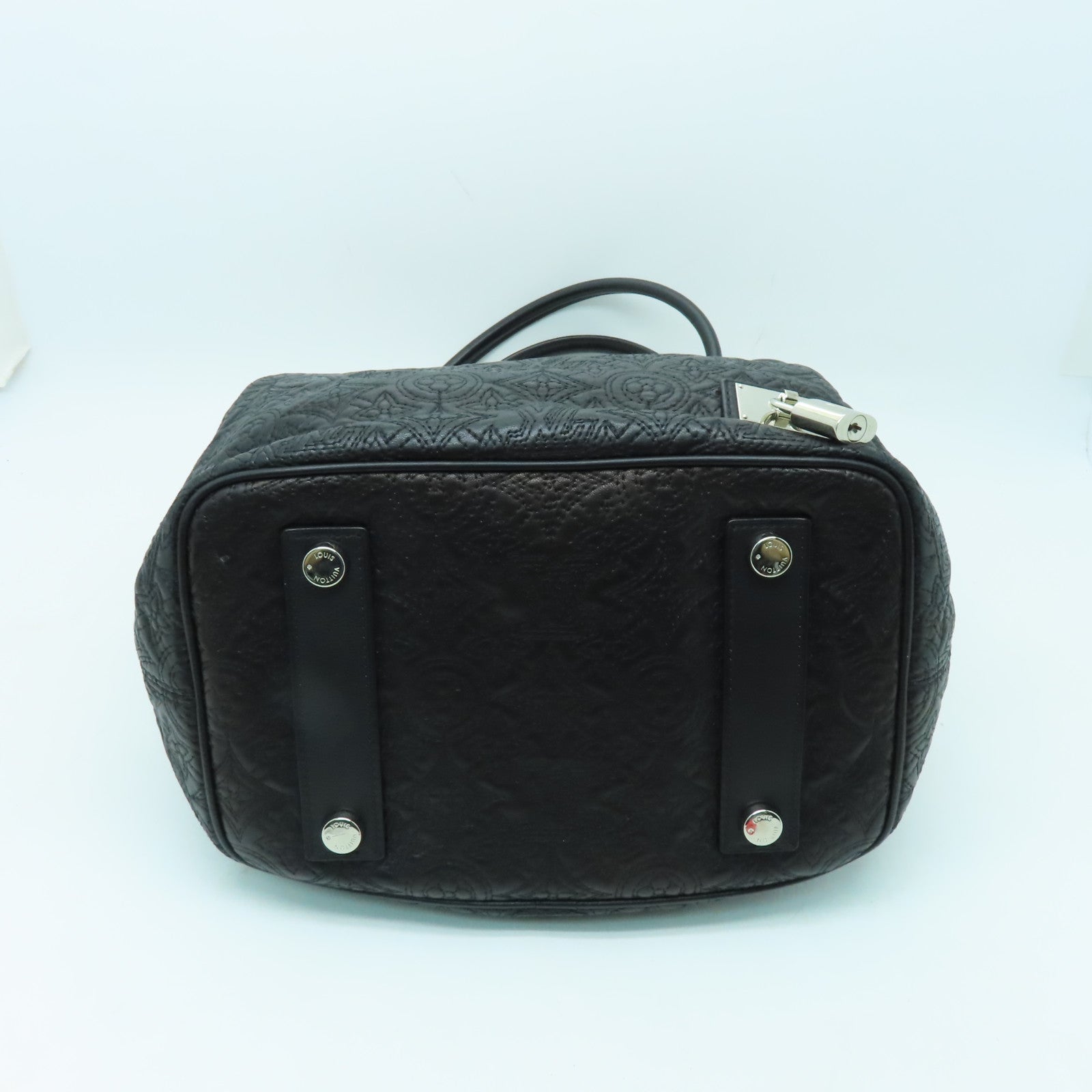 LOUIS VUITTON Lilia皮革Antheia銀扣手挽袋黑色