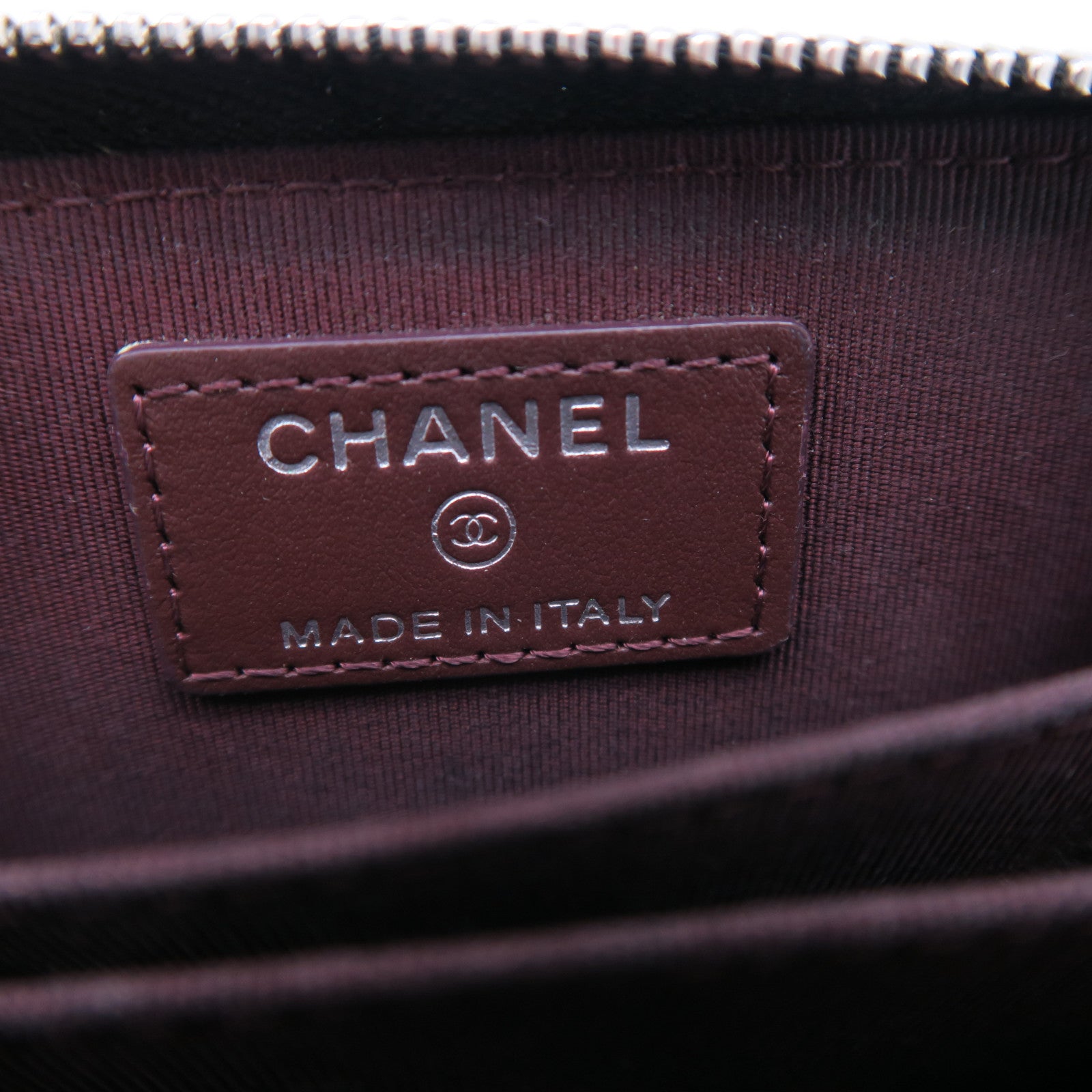 CHANEL 斜纹Caviar皮革Card Case银扣卡片套黑色