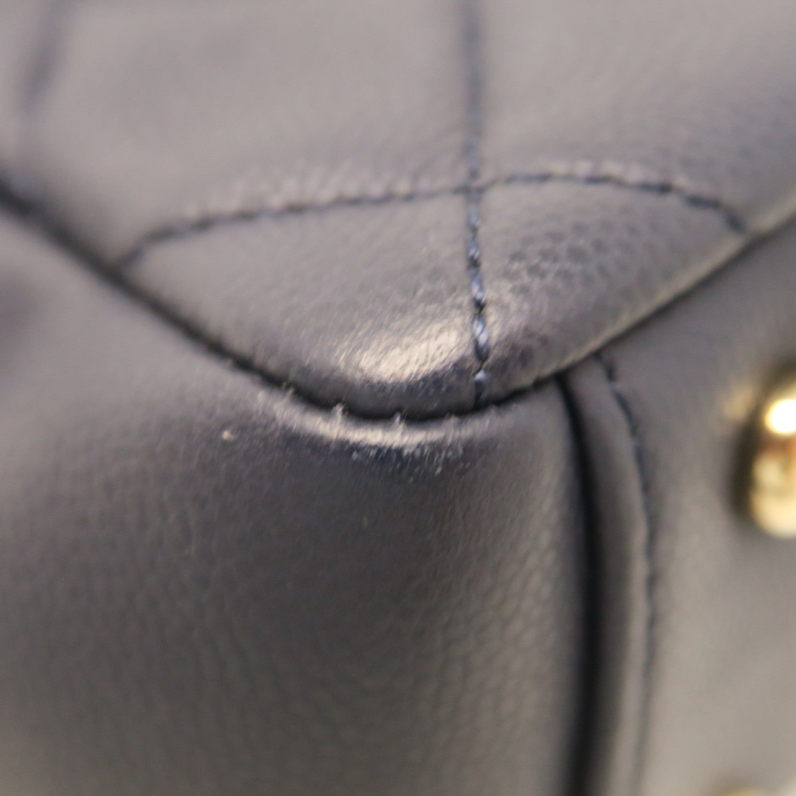 CHANEL rhombic cowhide leather Chain Shoulder gold buckle chain shoulder bag blue