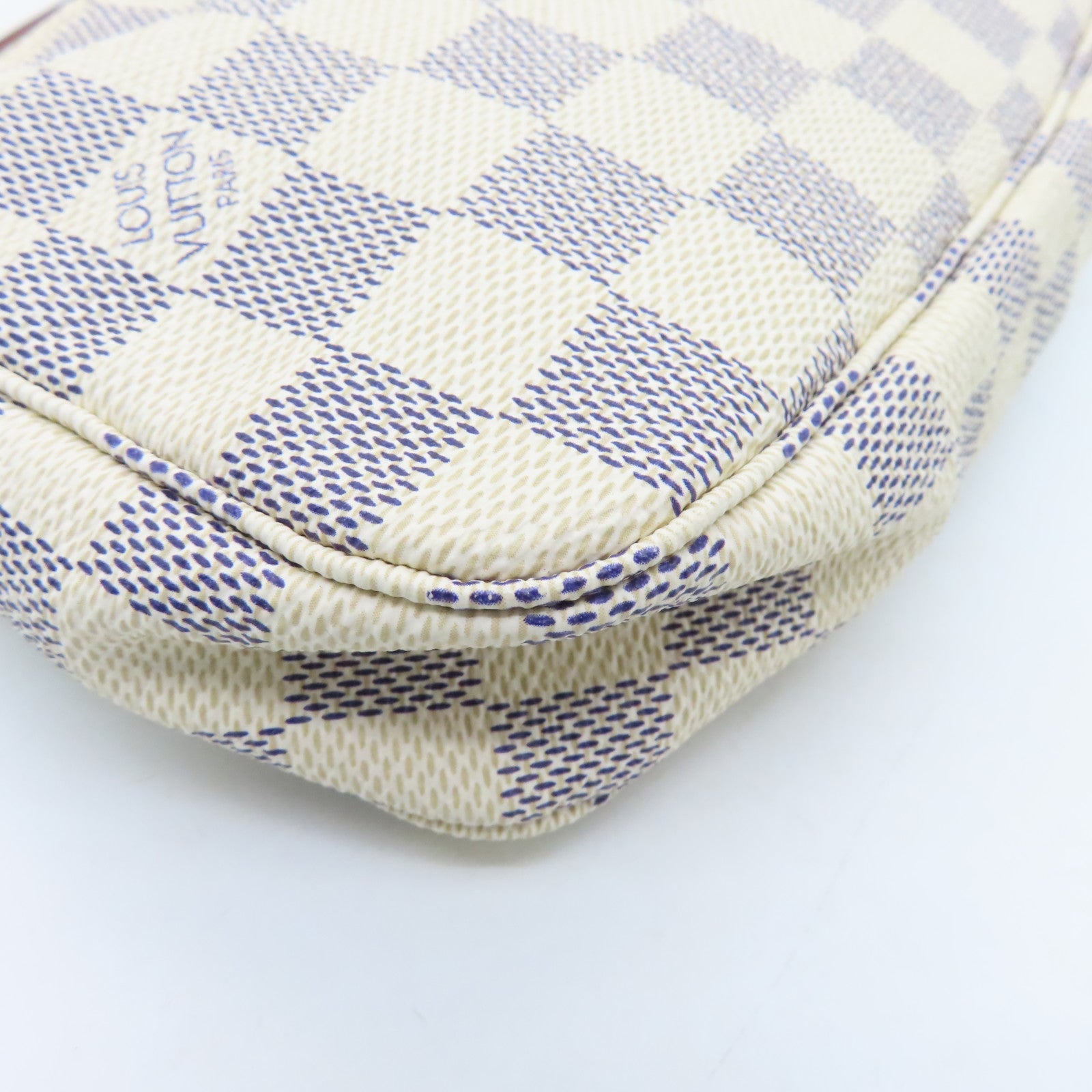 LOUIS VUITTON Damier Azur Pochette Accessories Gold Buckle Shoulder Bag White