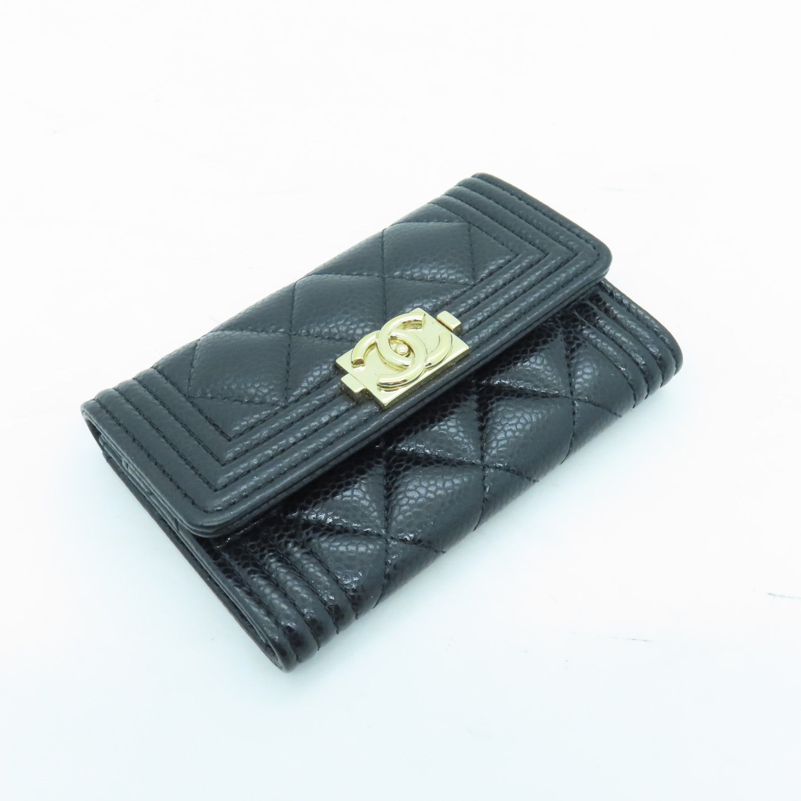 【即完売必至！】CHANEL★Boy Chanel Flap Card Holder Chanel Black Quilted Caviar Boy Flap Card Holder Gold