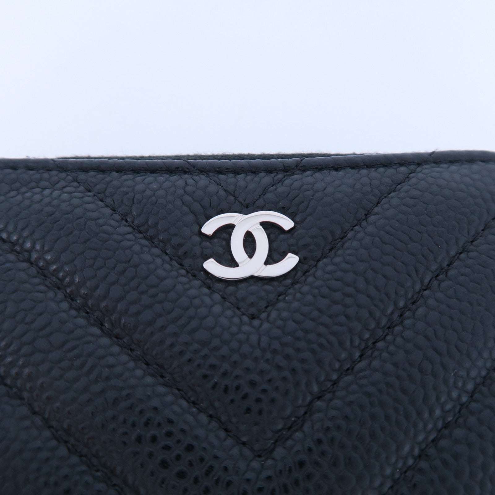 CHANEL 斜纹Caviar皮革Card Case银扣卡片套黑色
