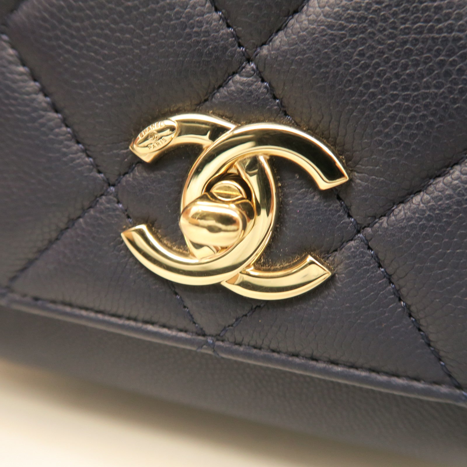 CHANEL rhombic cowhide leather Chain Shoulder gold buckle chain shoulder bag blue