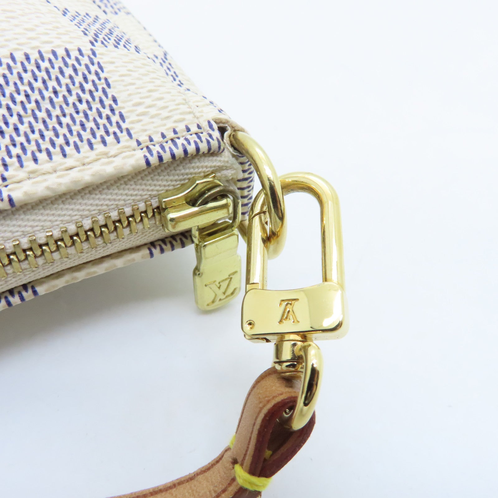 LOUIS VUITTON Damier Azur Pochette Accessories Gold Buckle Shoulder Bag White