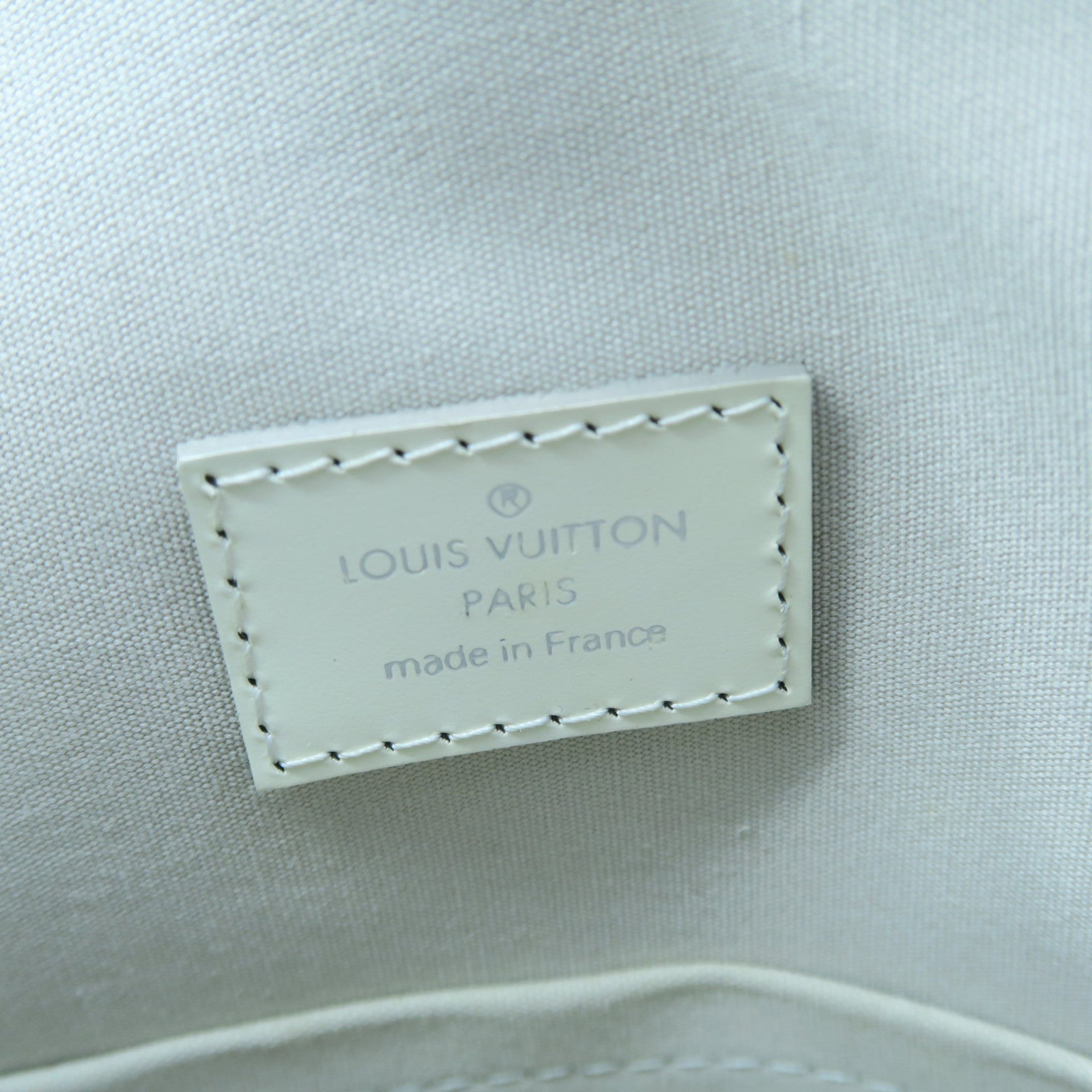 LOUIS VUITTON 【激減優惠】Epi Lock It Hand銀扣手挽袋白色