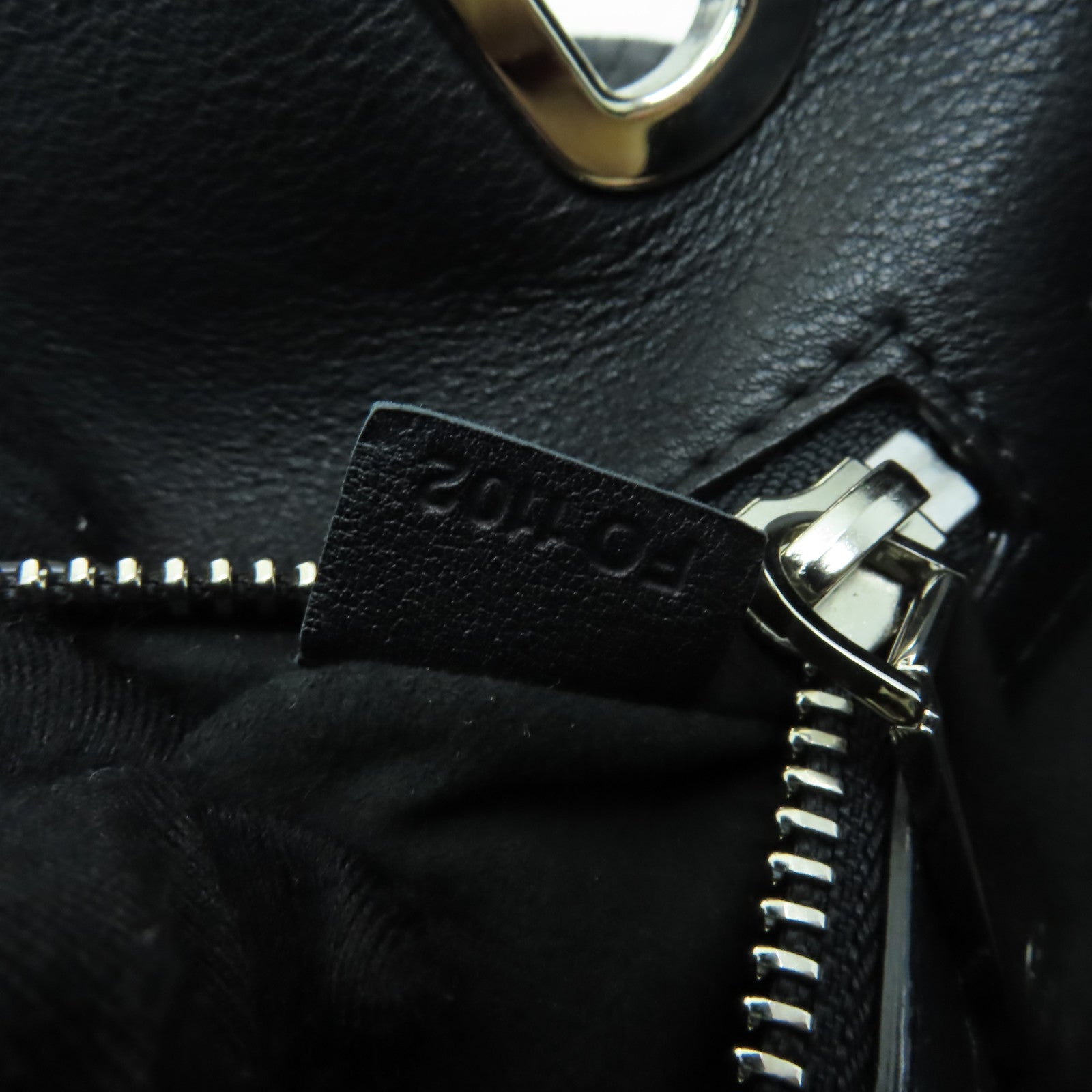 LOUIS VUITTON Lilia皮革Antheia銀扣手挽袋黑色