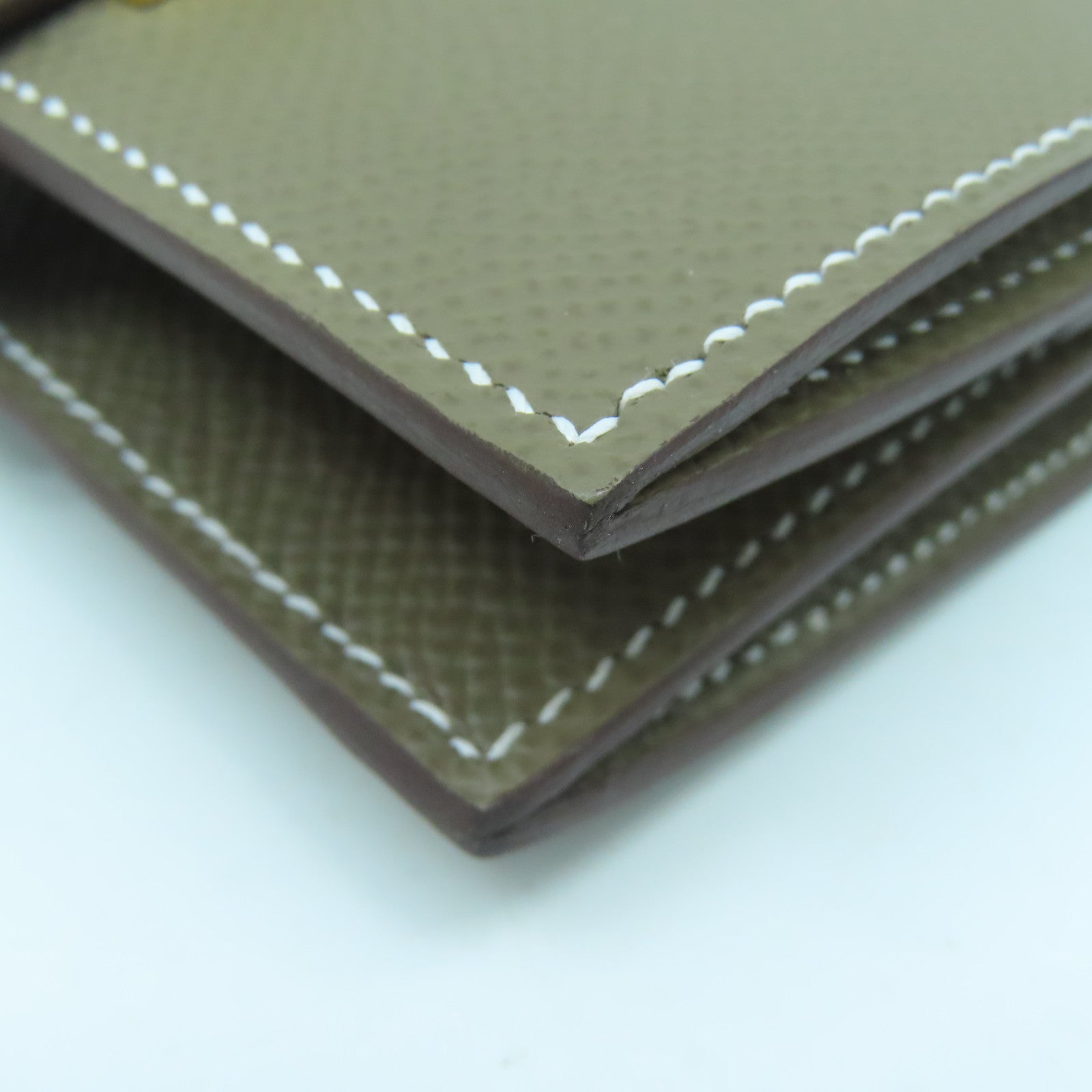 HERMES Epsom Leather Bearn Card Case Gold Buckle Card Holder Elephant Gray