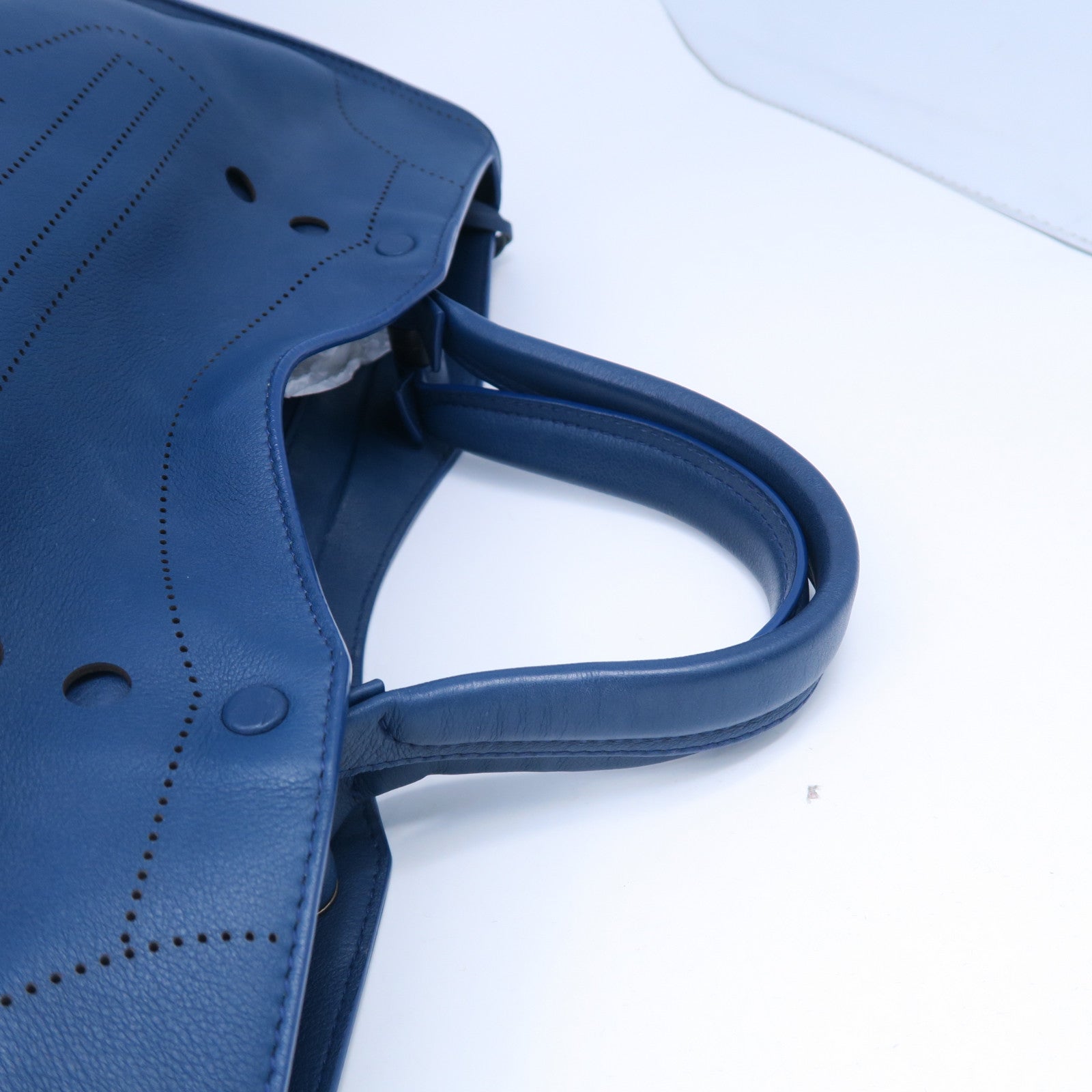 BALENCIAGA 牛皮皮革Blackout City黑扣手挽肩背两用袋蓝色