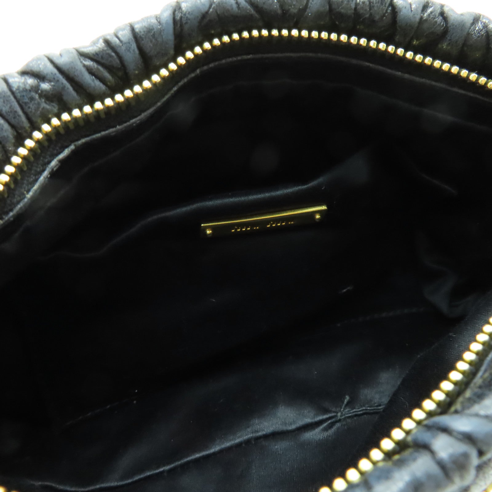 Miu Miu 牛皮皮革Shoulder Bag金扣肩背袋黑色