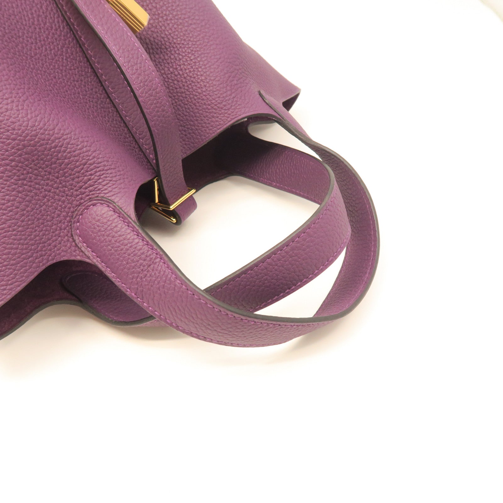 HERMES Taurillon Clemence Leather Picotin PM Gold Buckle Handle Bag Cassis Purple