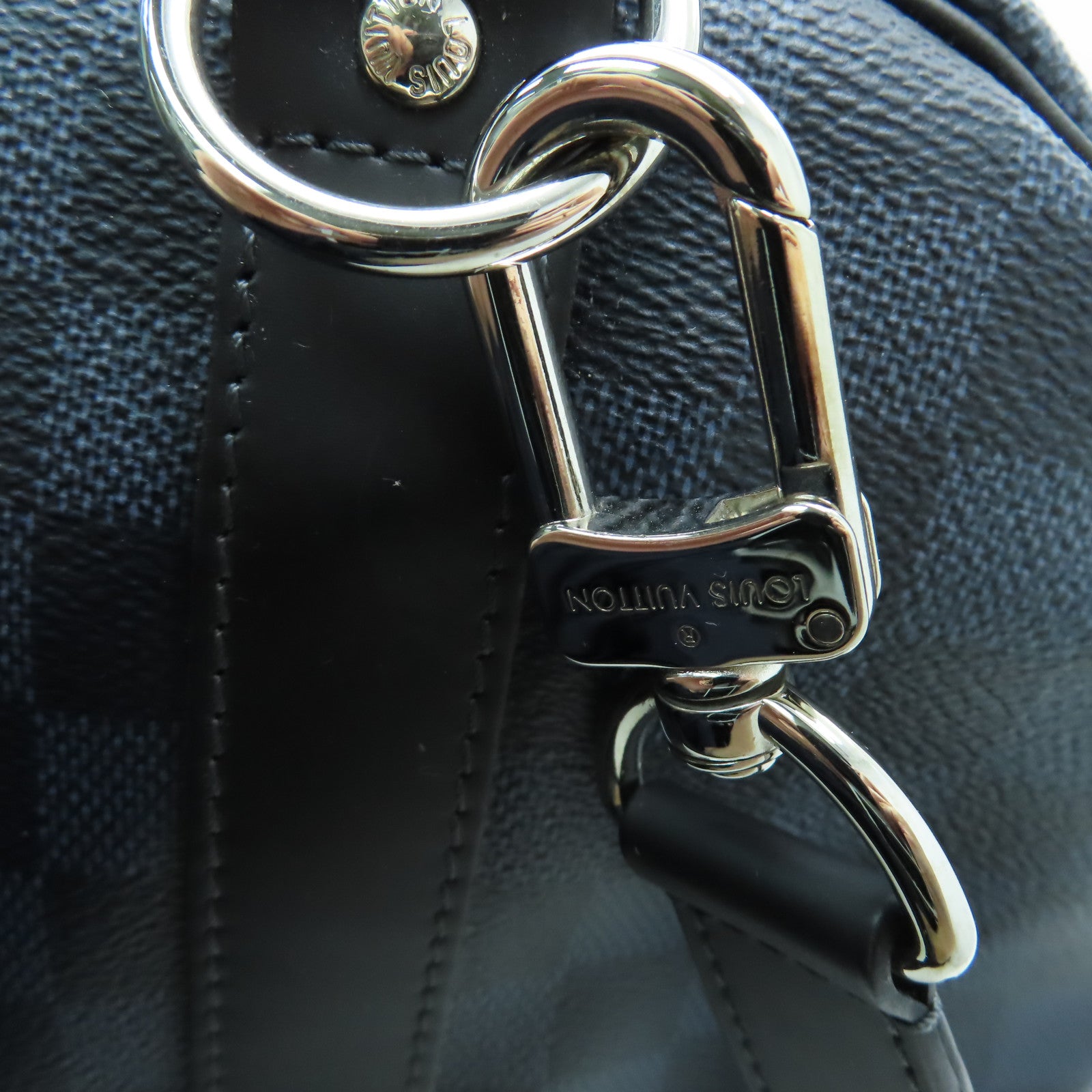 LOUIS VUITTON Damier Keepall 55 Bandoulie金扣手挽肩背兩用袋藍色/黑色