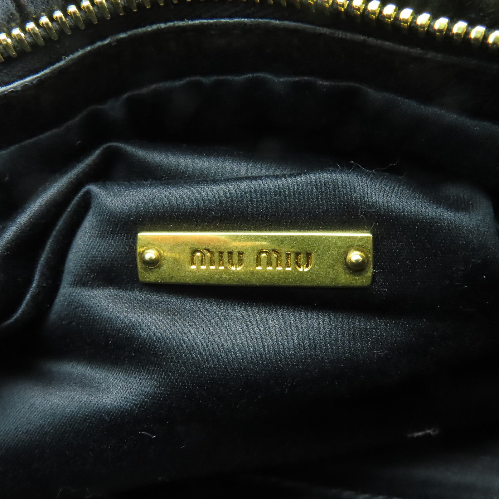 Miu Miu 牛皮皮革Shoulder Bag金扣肩背袋黑色
