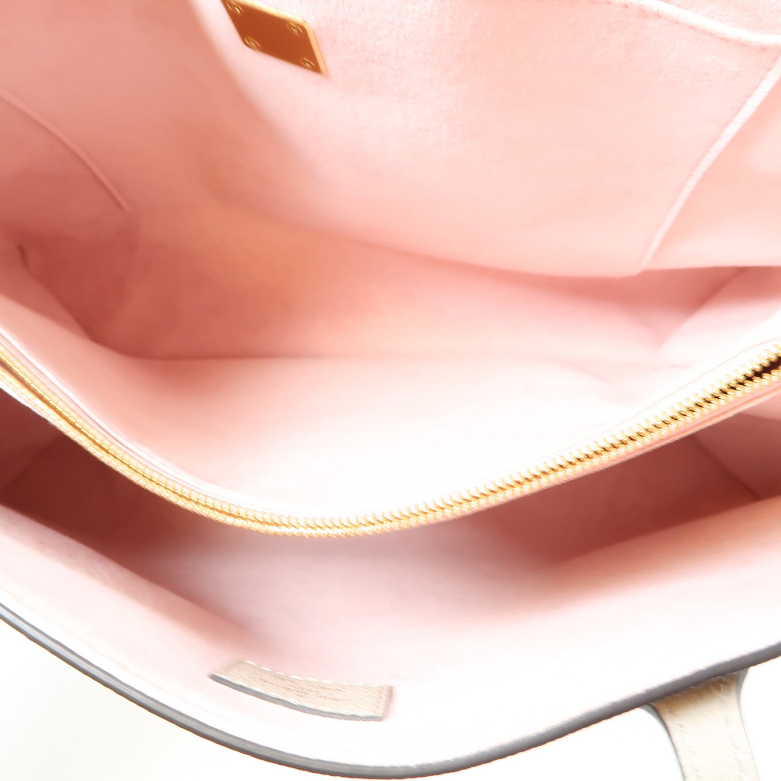 LOUIS VUITTON 牛皮皮革Lockme Shopper Bag金扣肩背袋粉紅色