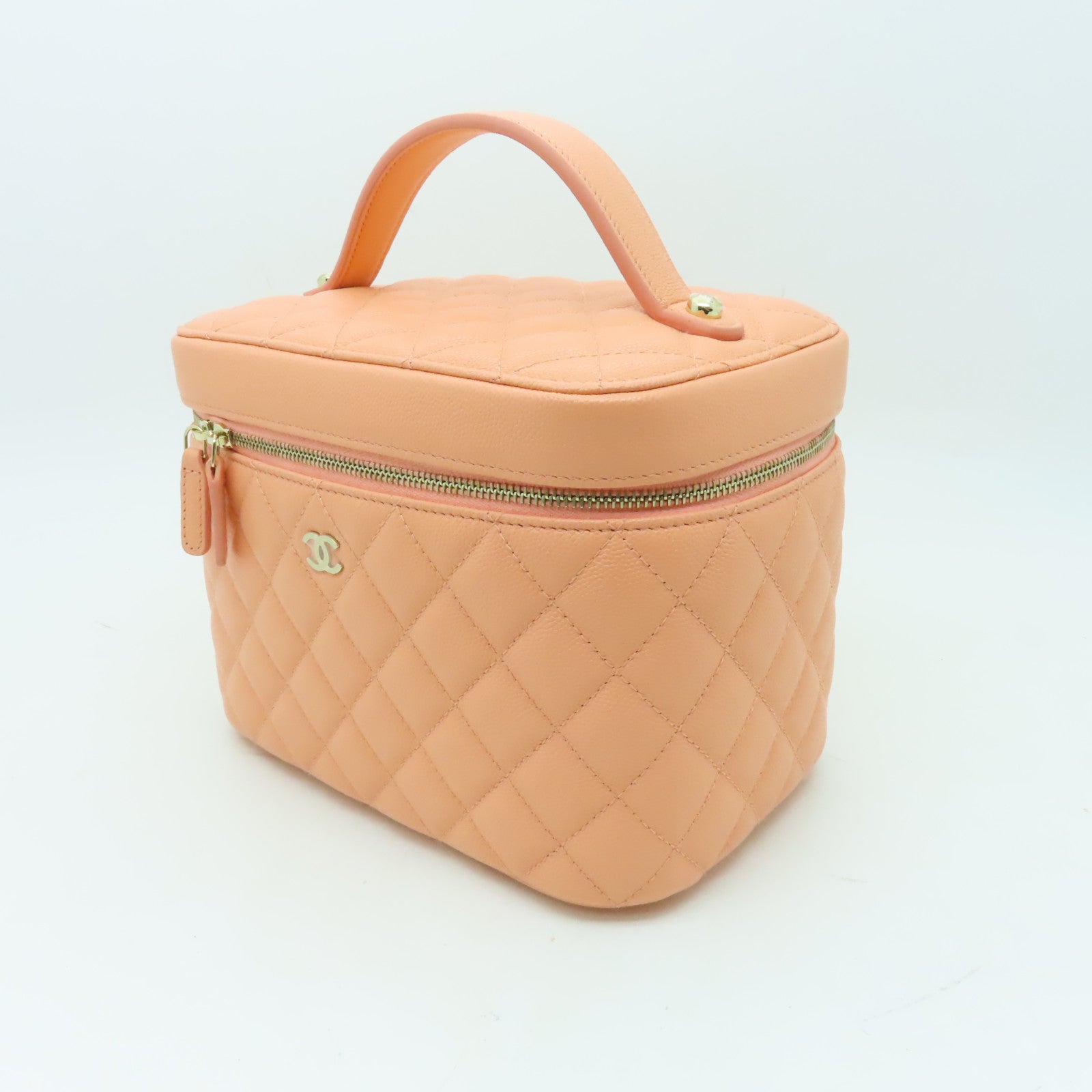 CHANEL 菱格Caviar皮革Classic Vanity Pouch金扣化妝袋淺橙色