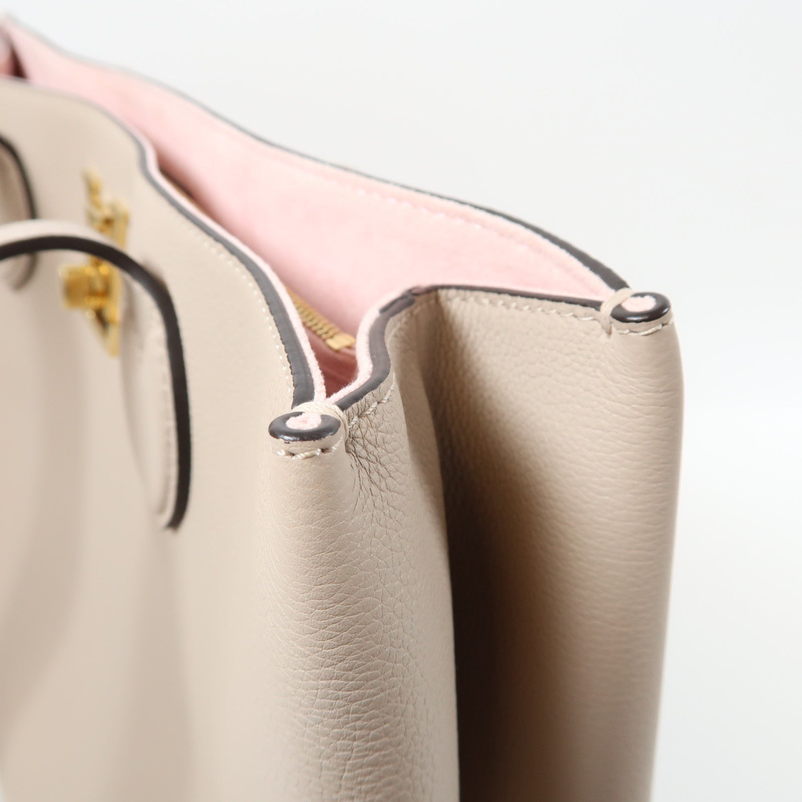 LOUIS VUITTON 牛皮皮革Lockme Shopper Bag金扣肩背袋粉紅色
