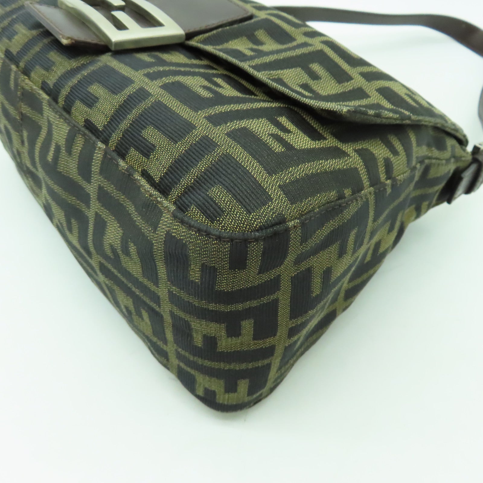 FENDI 帆布Shoulder Bag銀扣肩背袋啡色