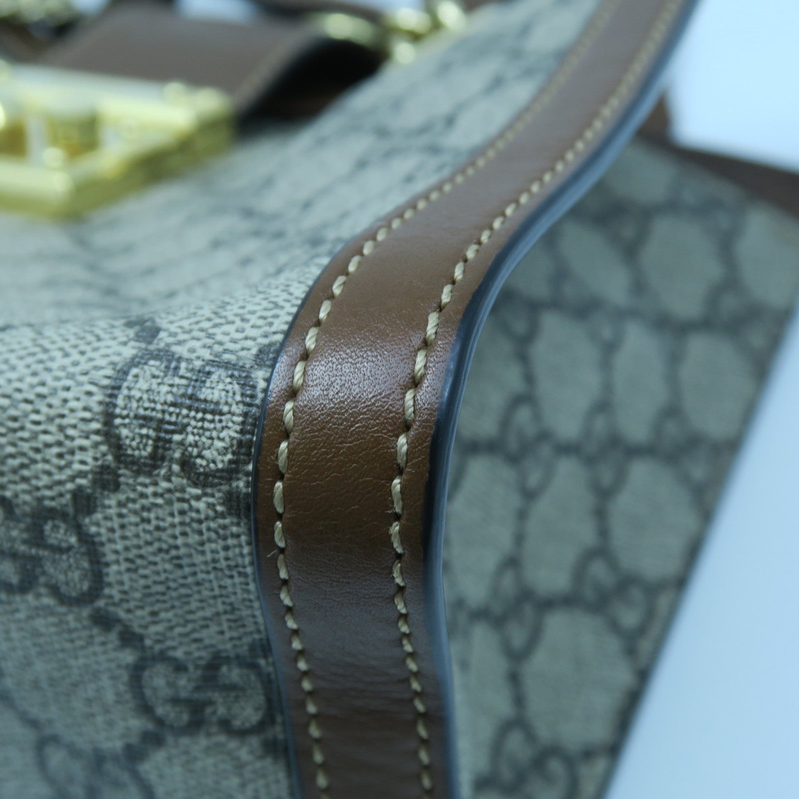 GUCCI 塗層帆布Shoulder Bag金扣肩背袋卡其色