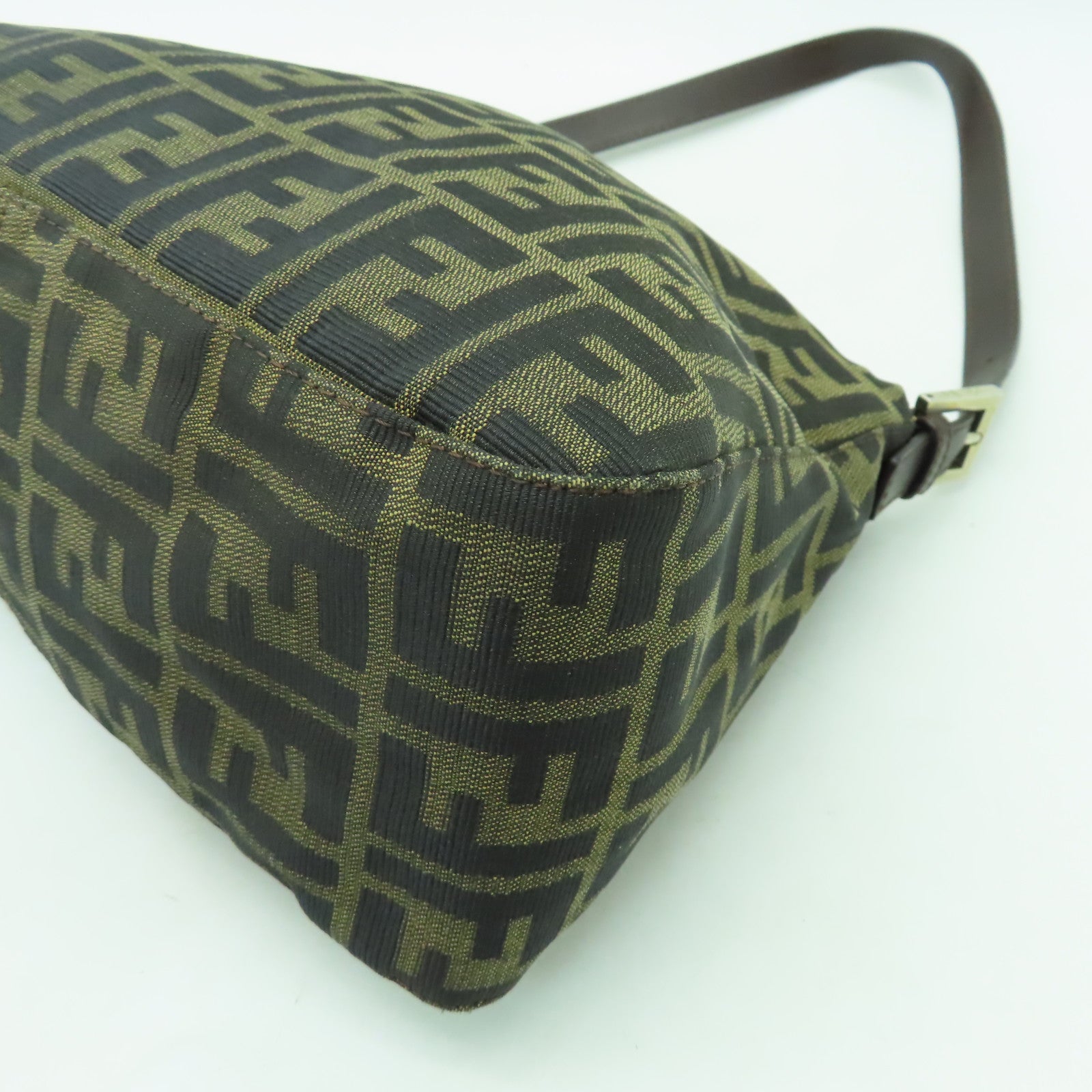 FENDI 帆布Shoulder Bag銀扣肩背袋啡色