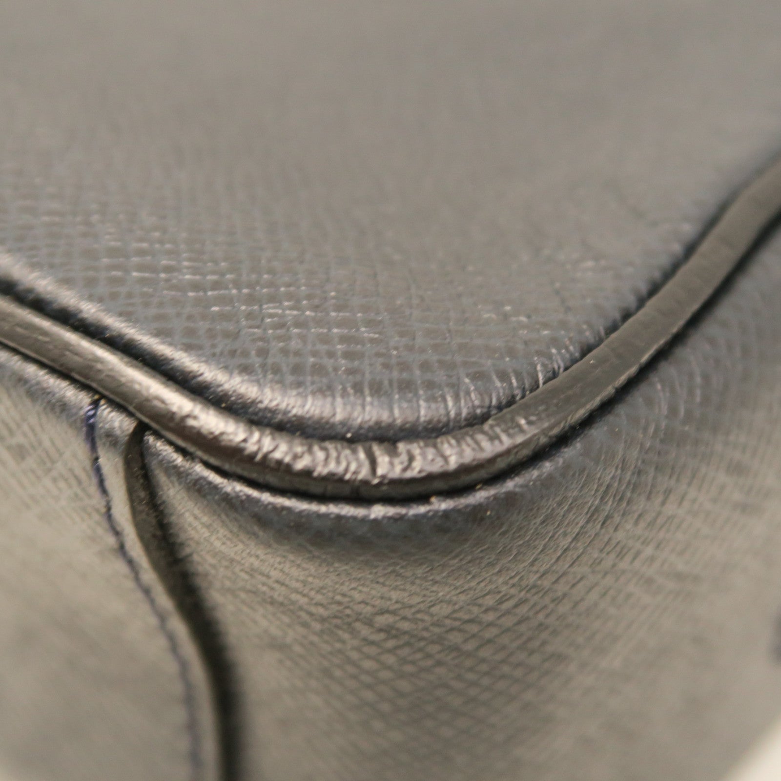 LOUIS VUITTON Taiga Roman MM Silver Buckle Shoulder Bag Black