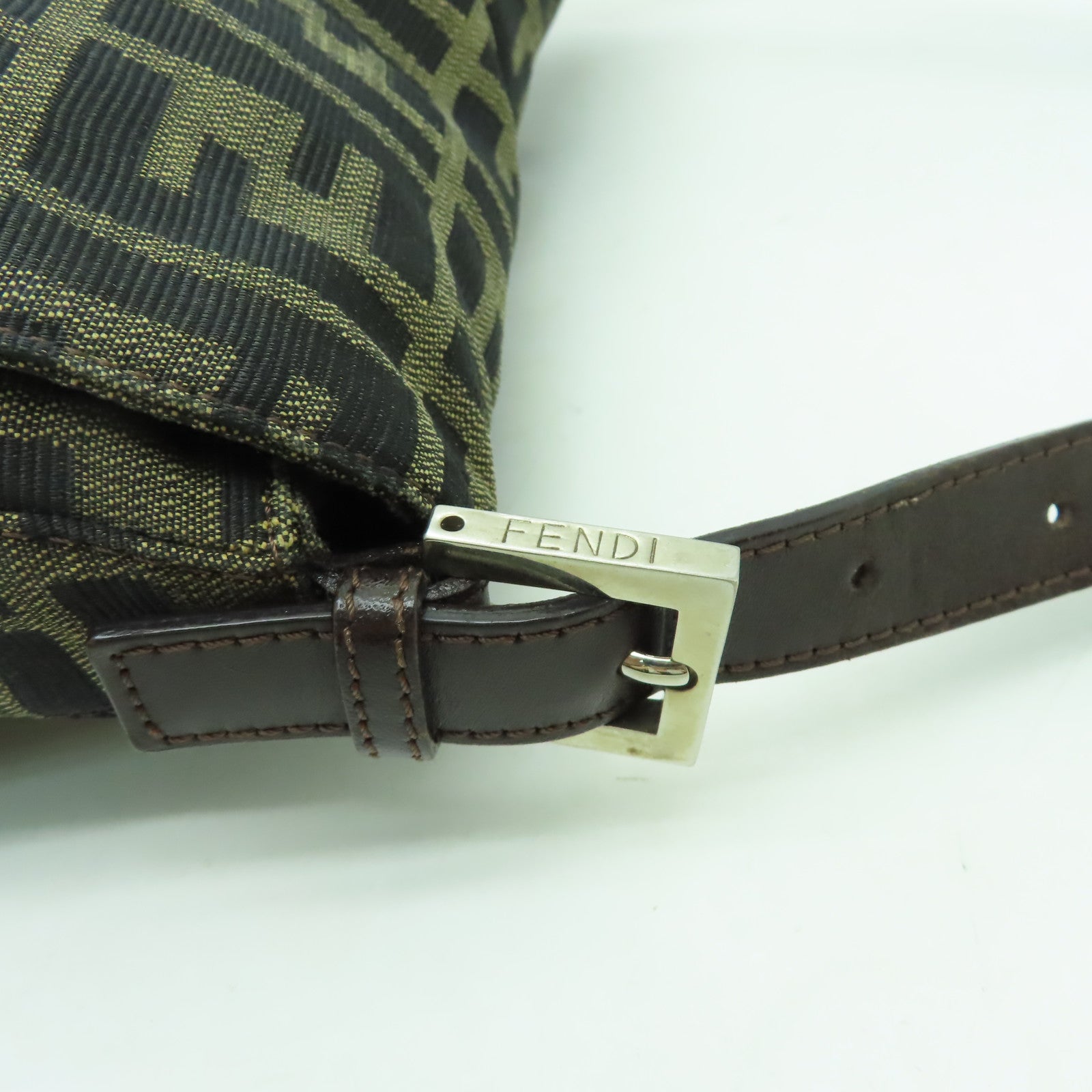 FENDI 帆布Shoulder Bag銀扣肩背袋啡色