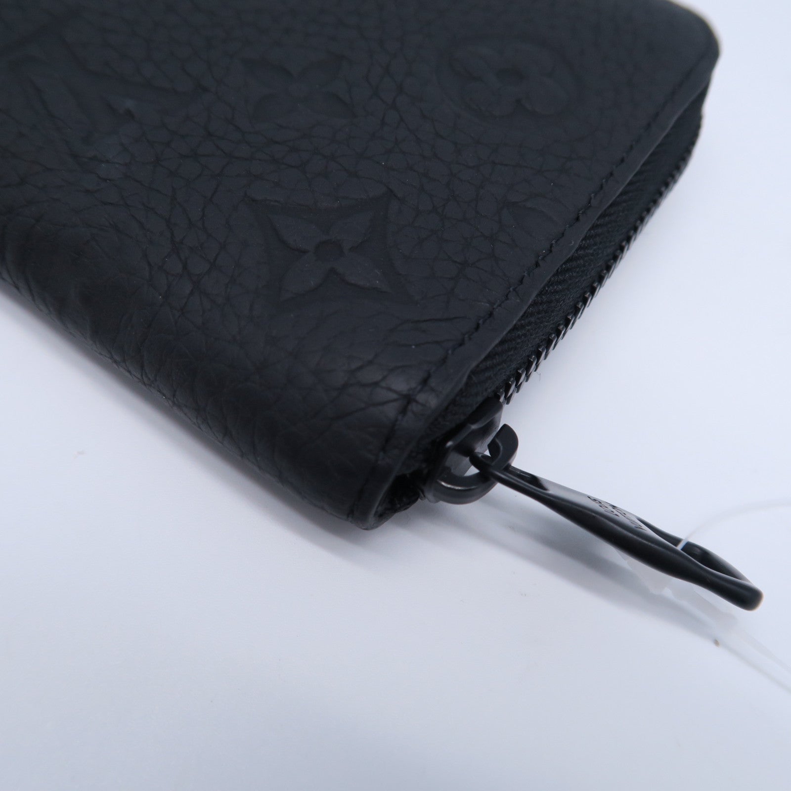 LOUIS VUITTON Monogram Taurillon Zippy Vertical Wallet長錢包黑色