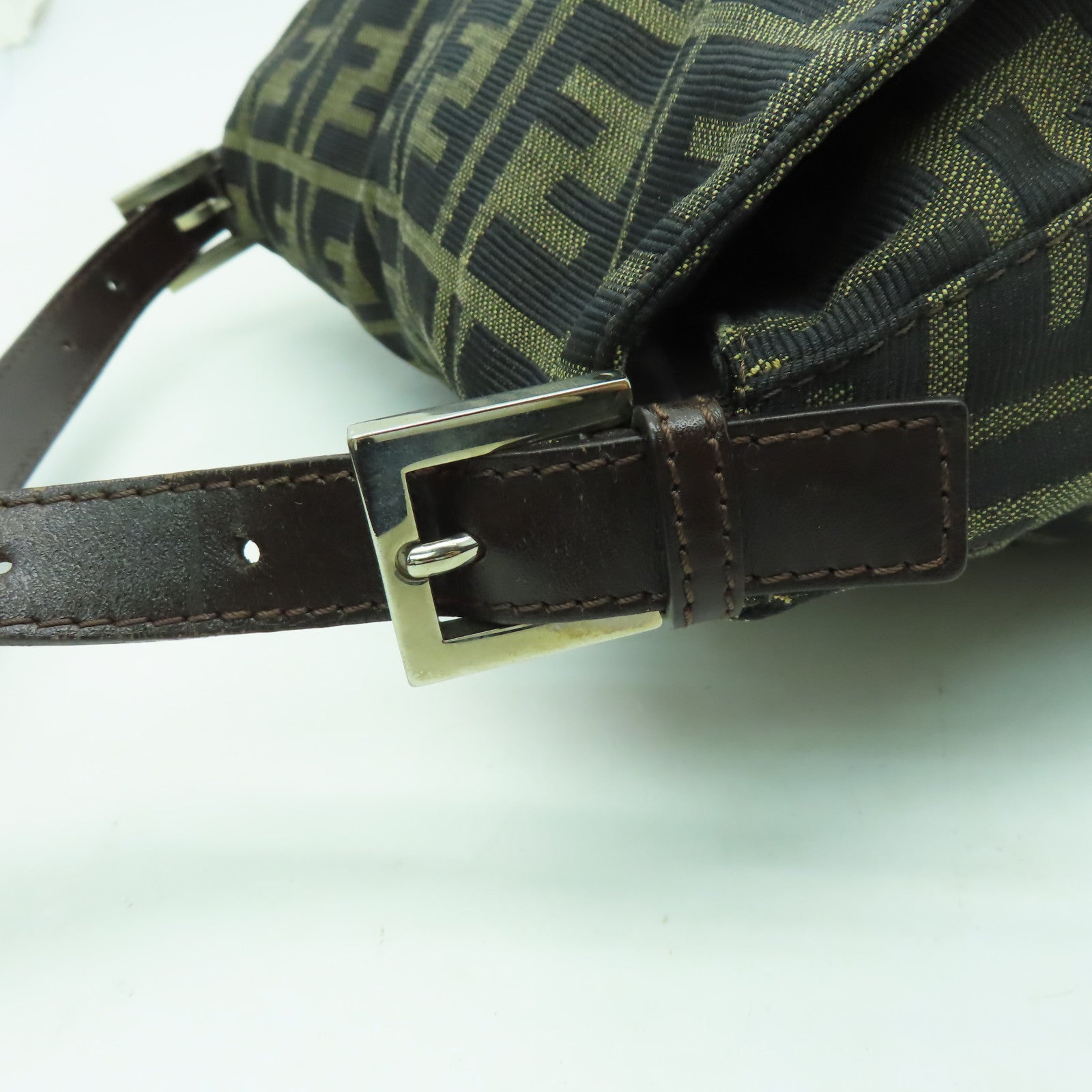 FENDI 帆布Shoulder Bag銀扣肩背袋啡色