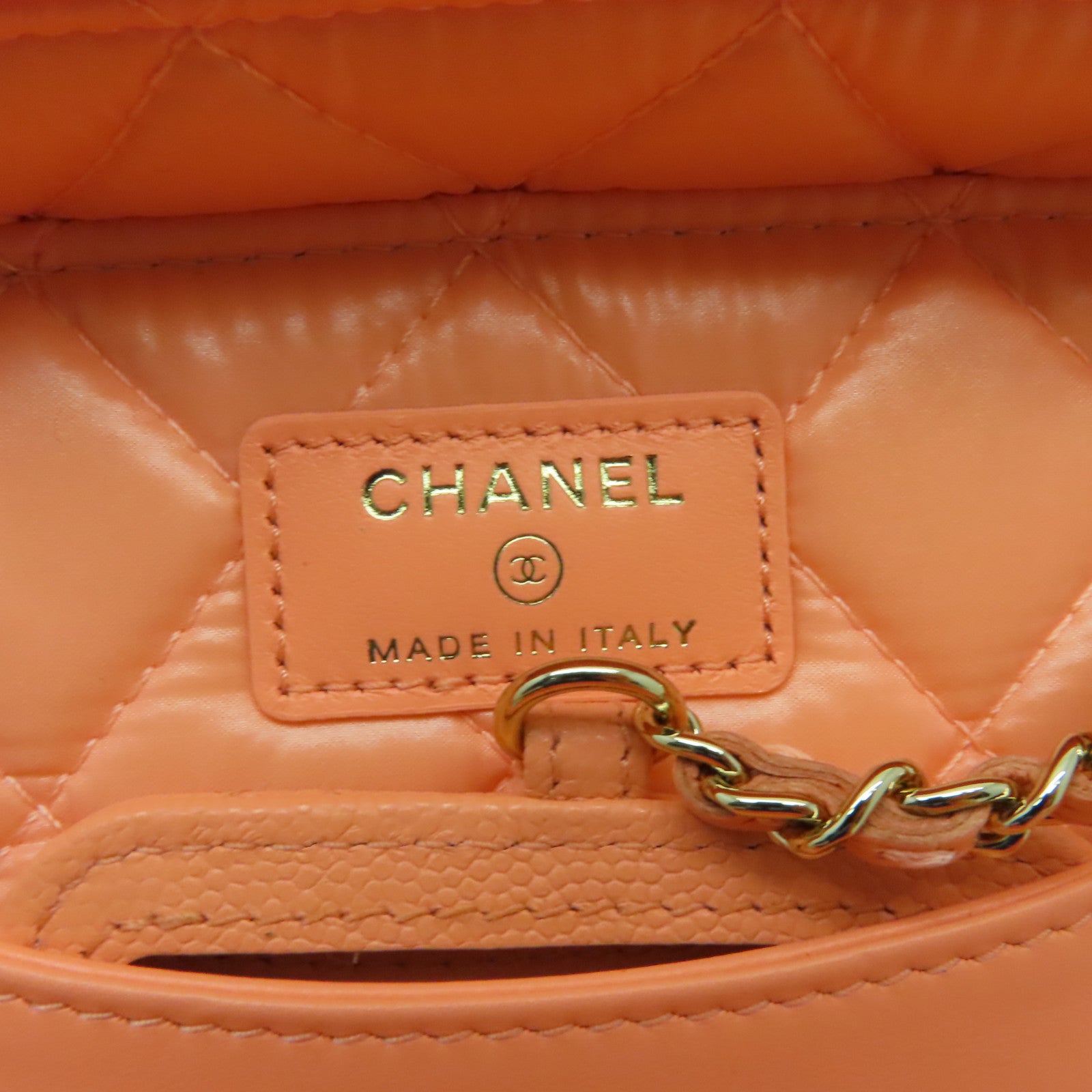 CHANEL 菱格Caviar皮革Classic Vanity Pouch金扣化妝袋淺橙色
