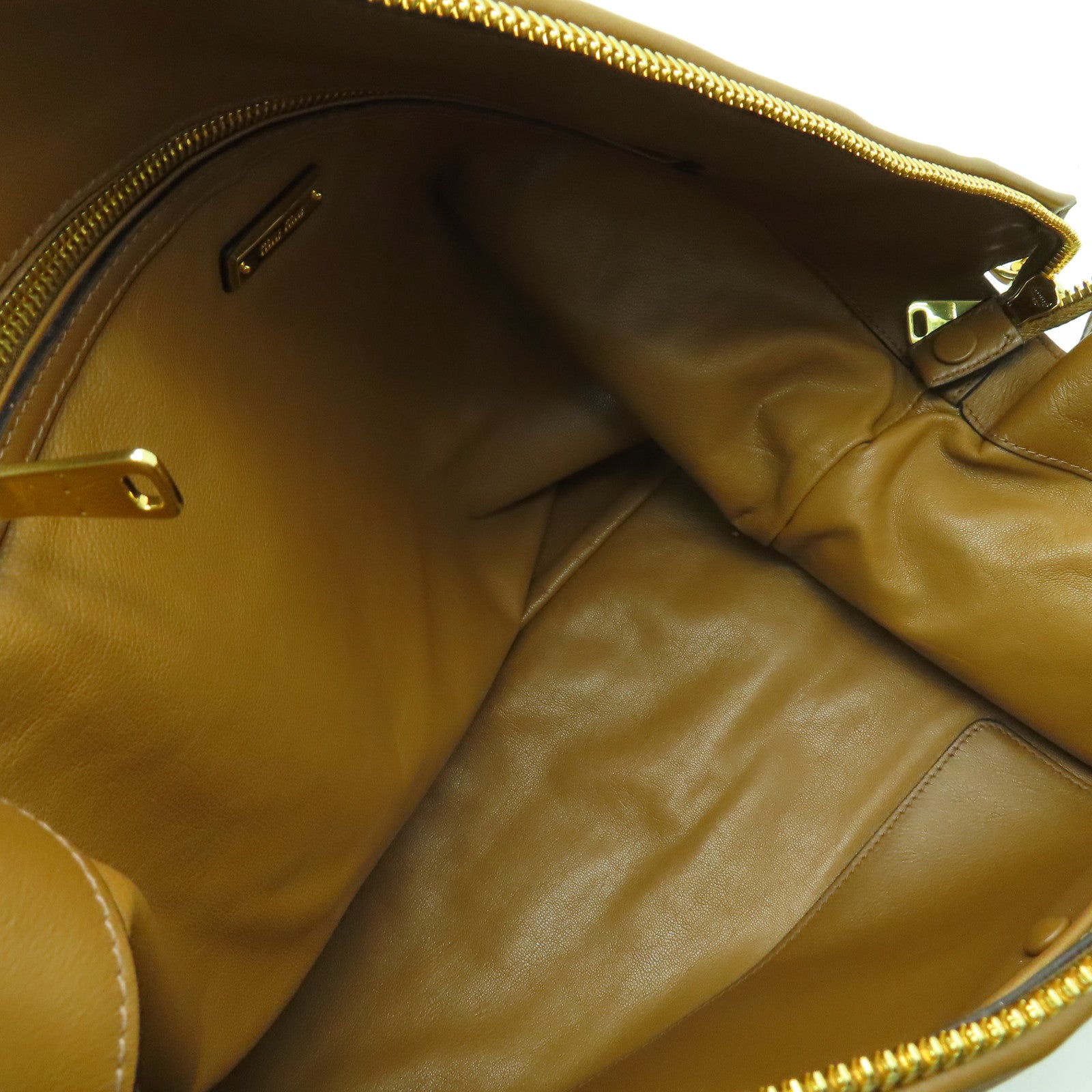 Miu Miu 牛皮皮革Shoulder Bag金扣肩背袋棕色
