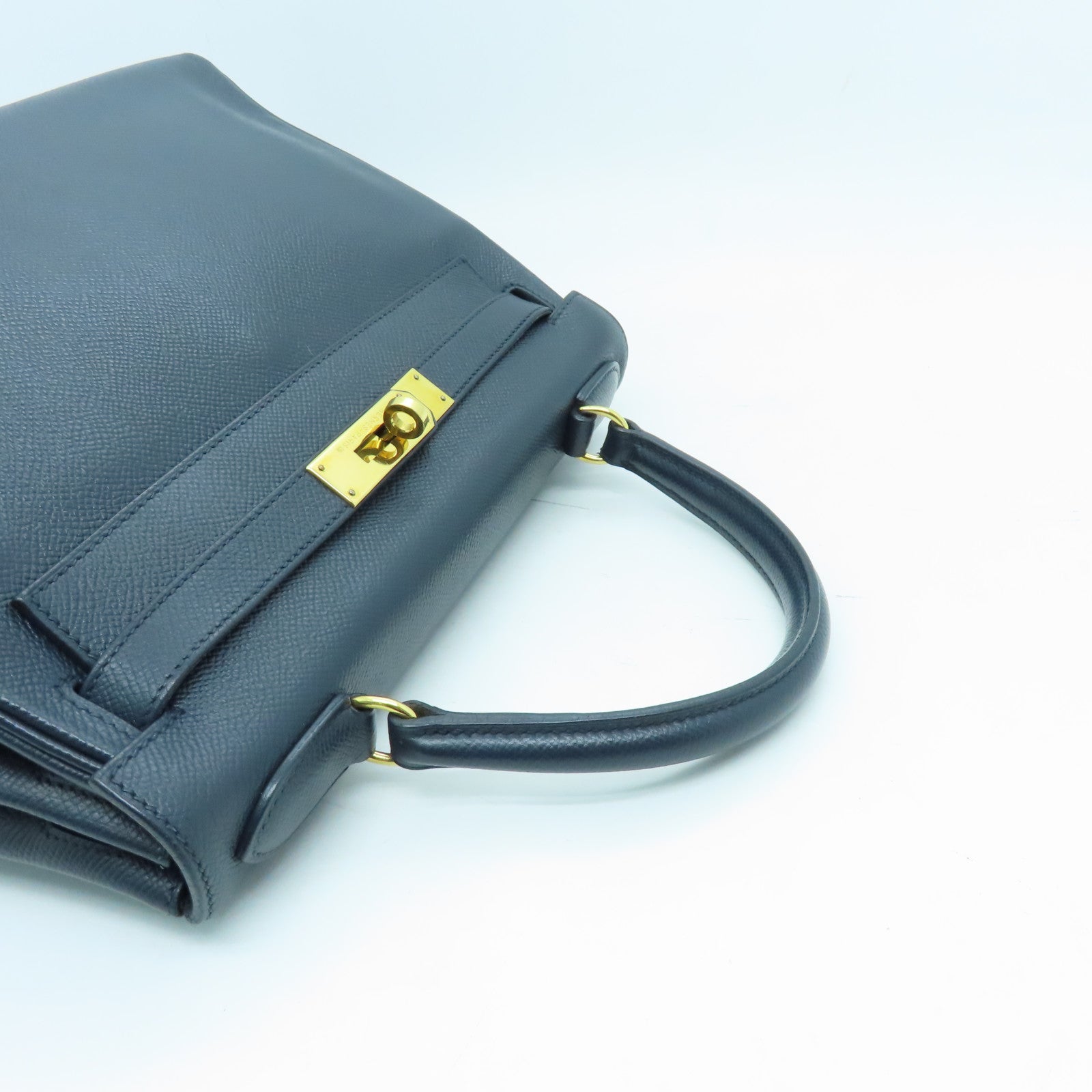 HERMES Epsom皮革Kelly 28金扣手挽袋藍色